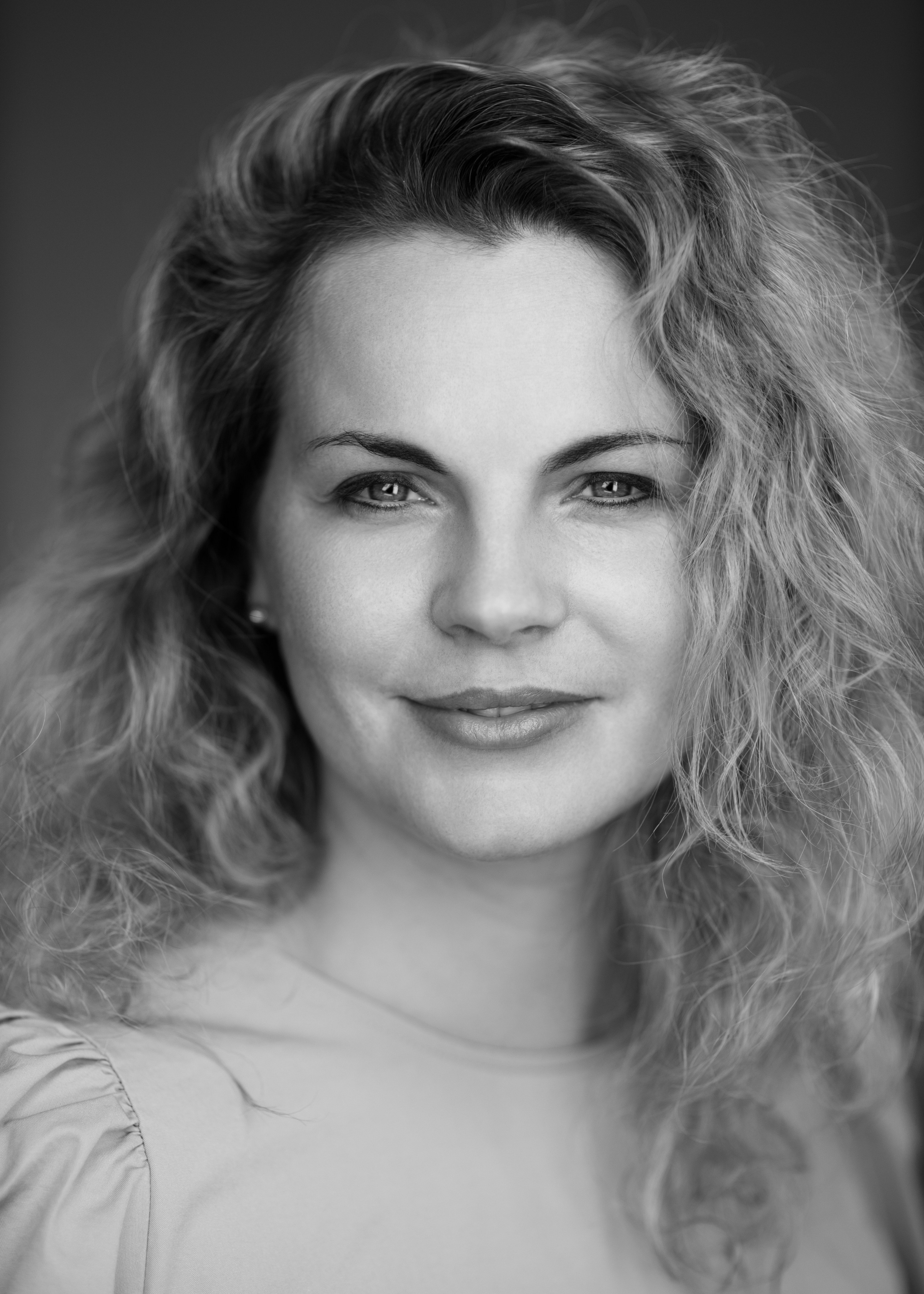 A portrait session for a family. Headshot & portrait photographer Alexei Shendrick