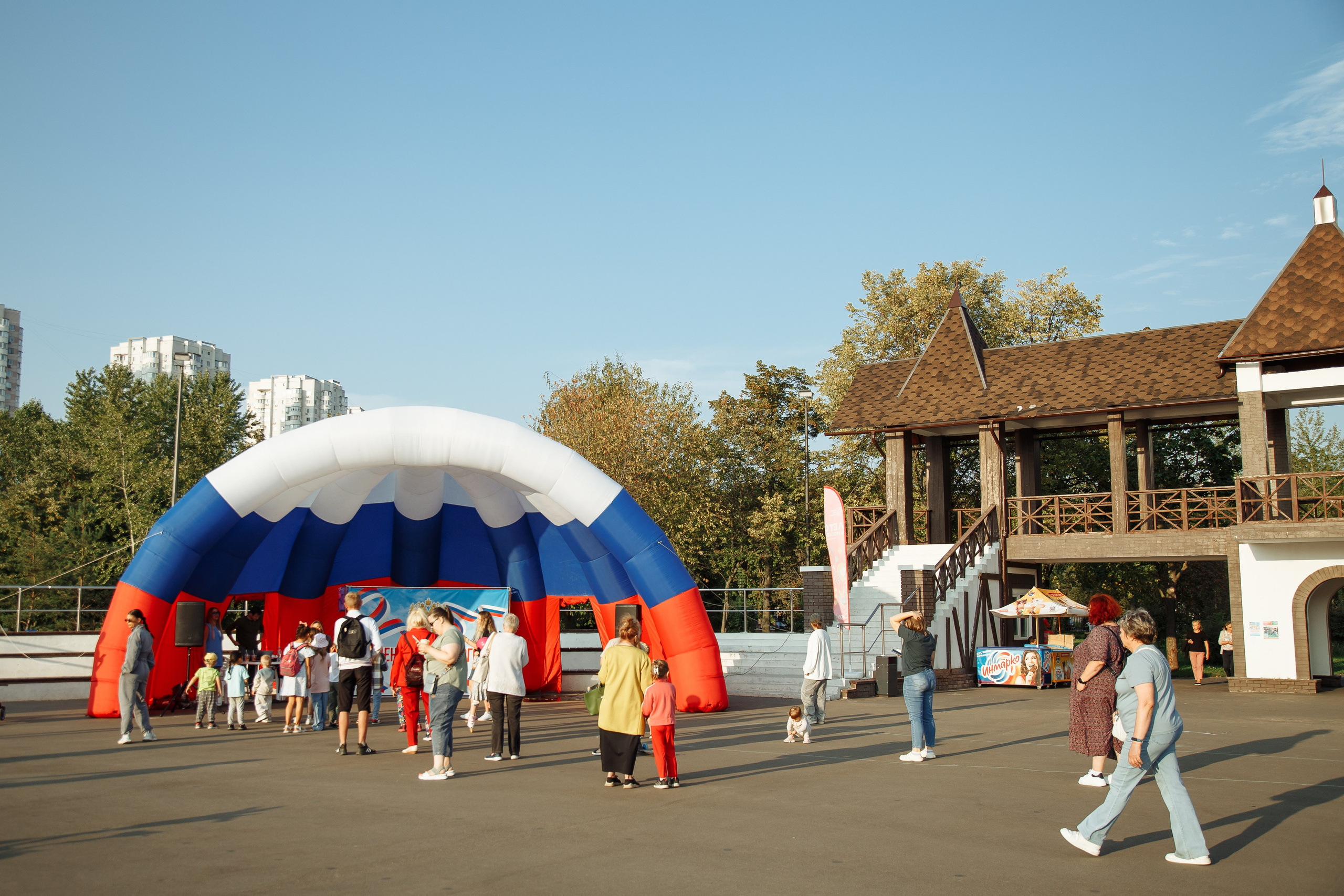 День Российского флага. Свадебный Семейный Репортажный фотограф в Москве