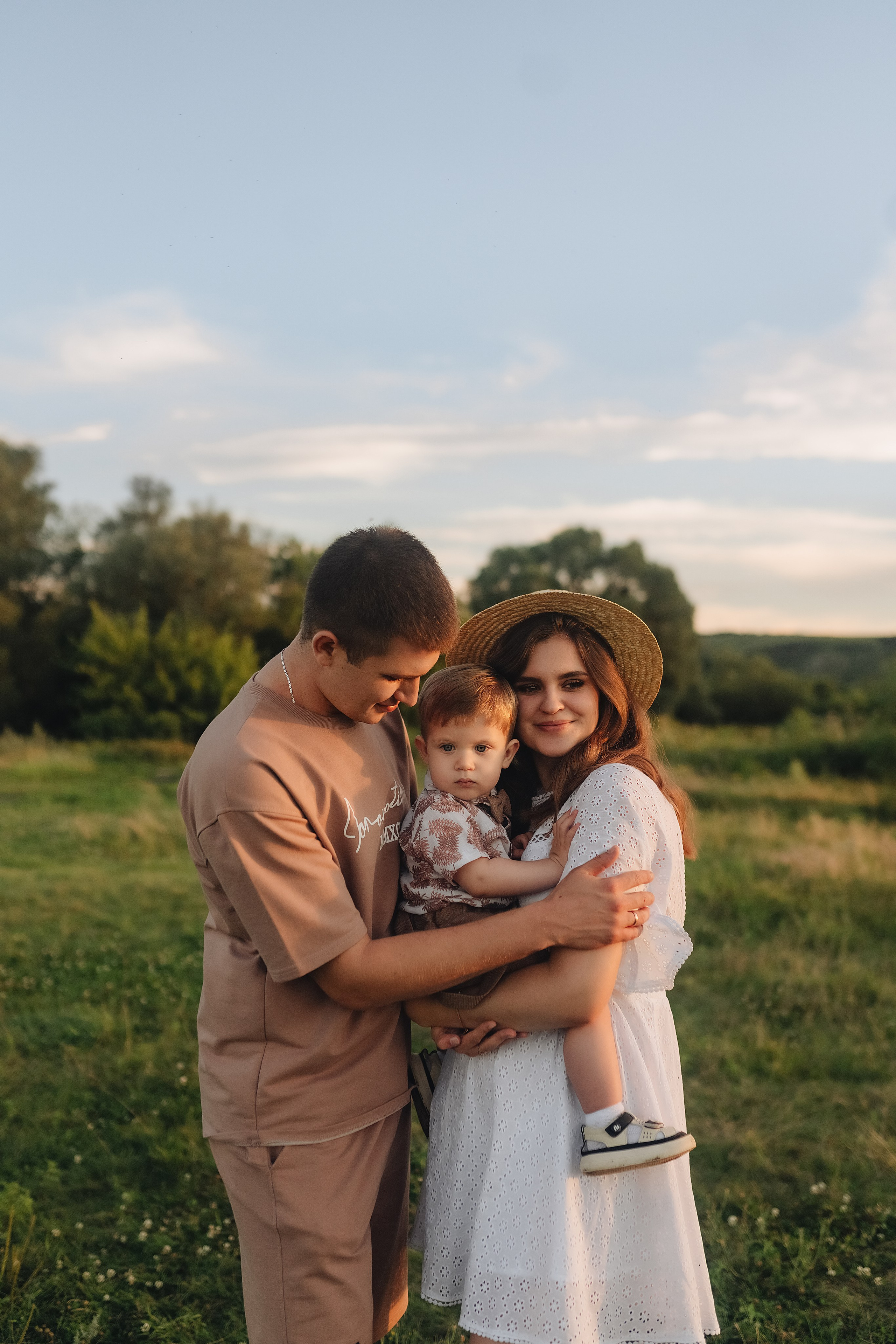 Светлана, Сергей и Женя | Семейная съемка на закате. Фотограф Карина Шмулёва. Воронеж и область