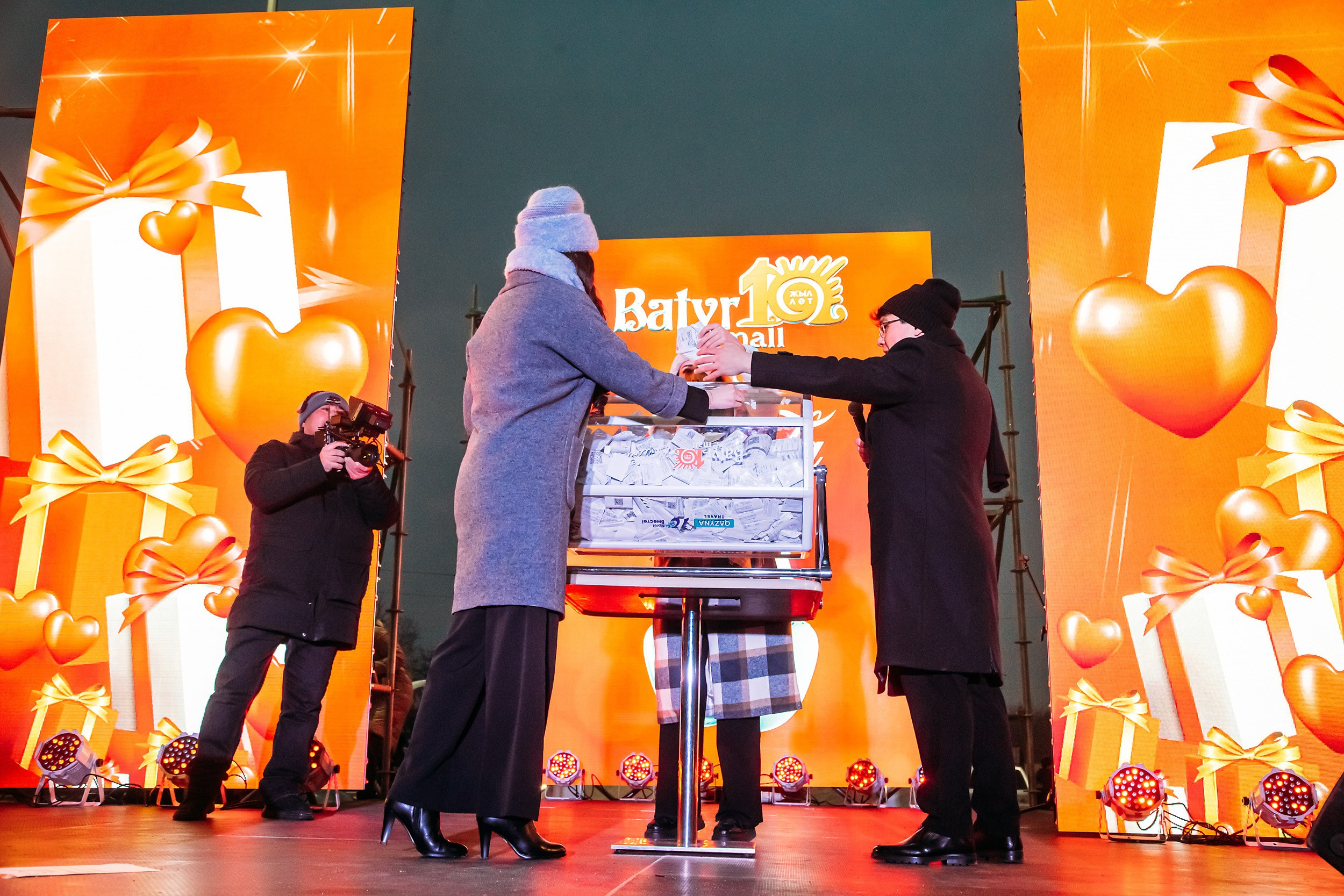 10 лет BatyrMall. Кипятком Павлодар