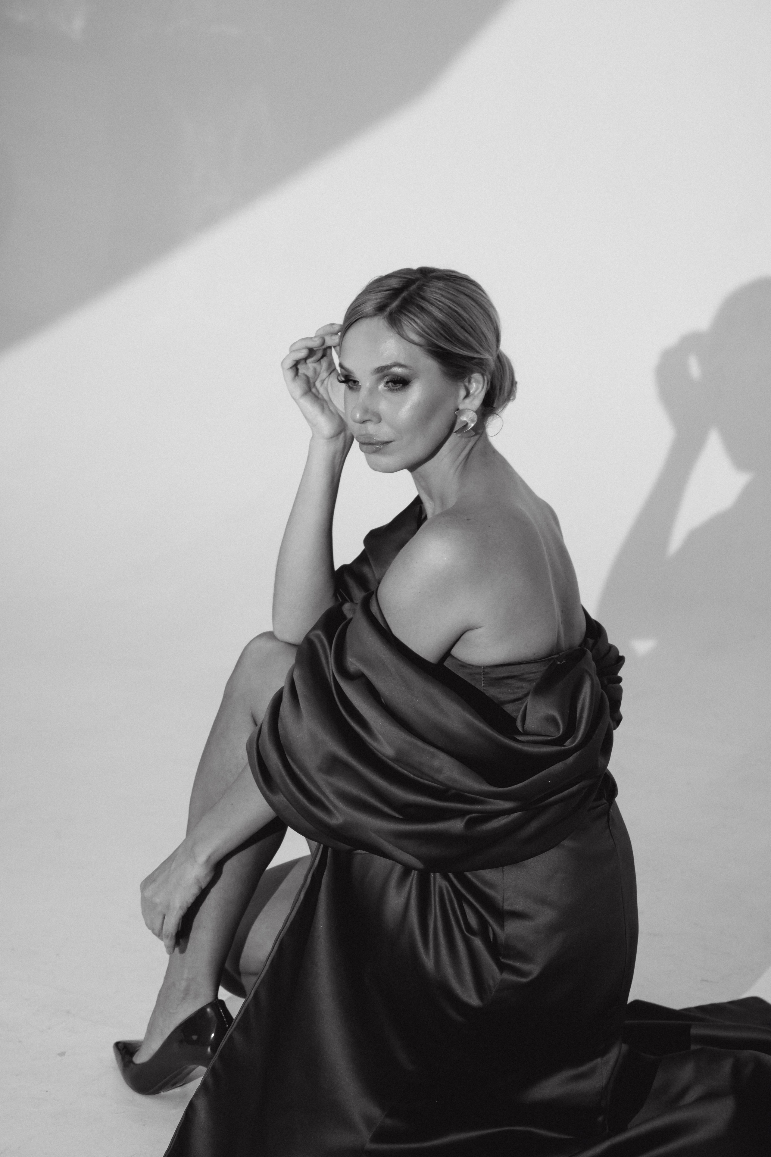 Фэшн-съёмка участниц Миссис Бизнес Гатчина 2023. Портретный фотограф в Санкт-Петербурге Дмитриева Наталия