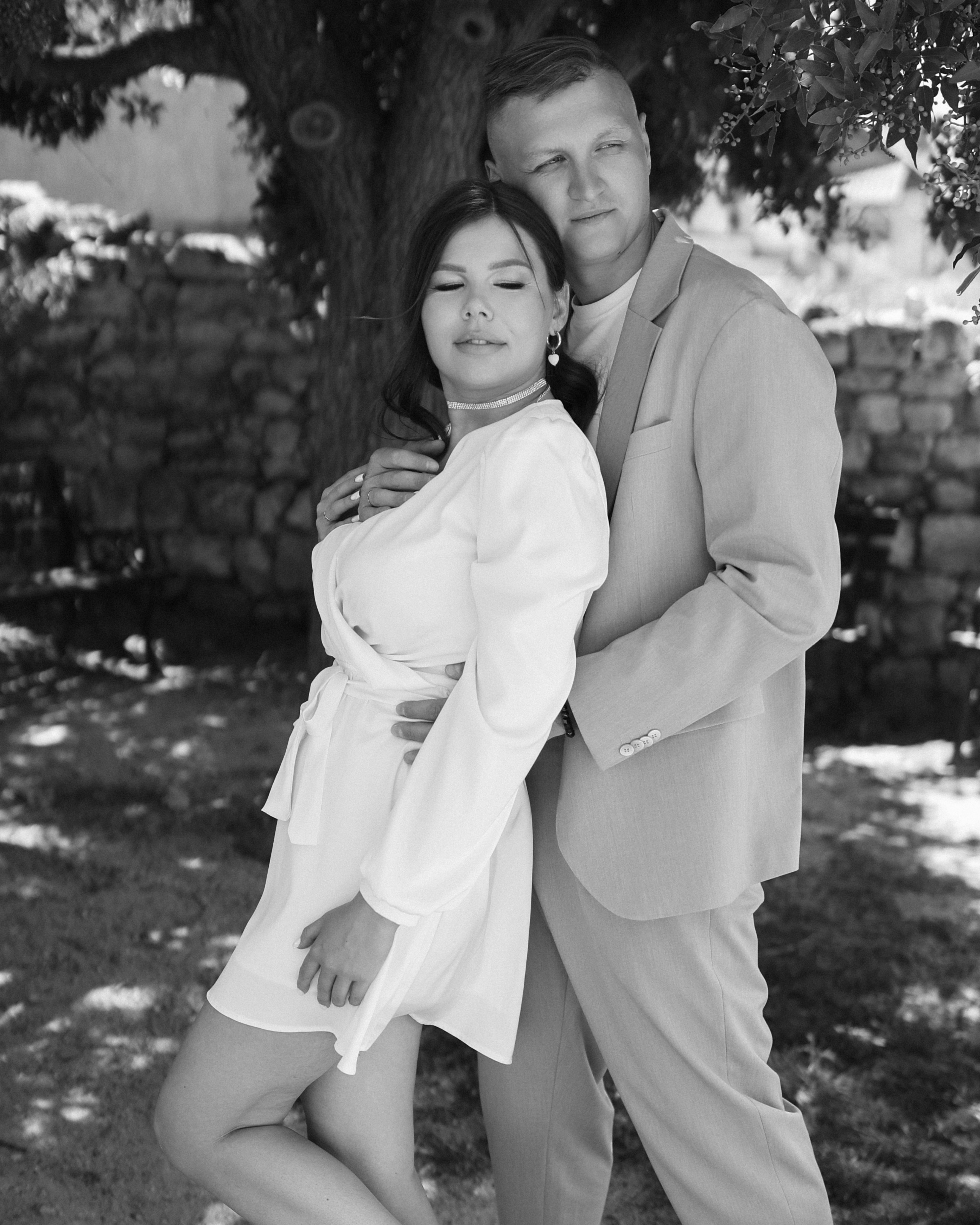 Роспись и прогулка в старом Херсонесе. Фотограф в Севастополе и Крыму Артем Волобуев