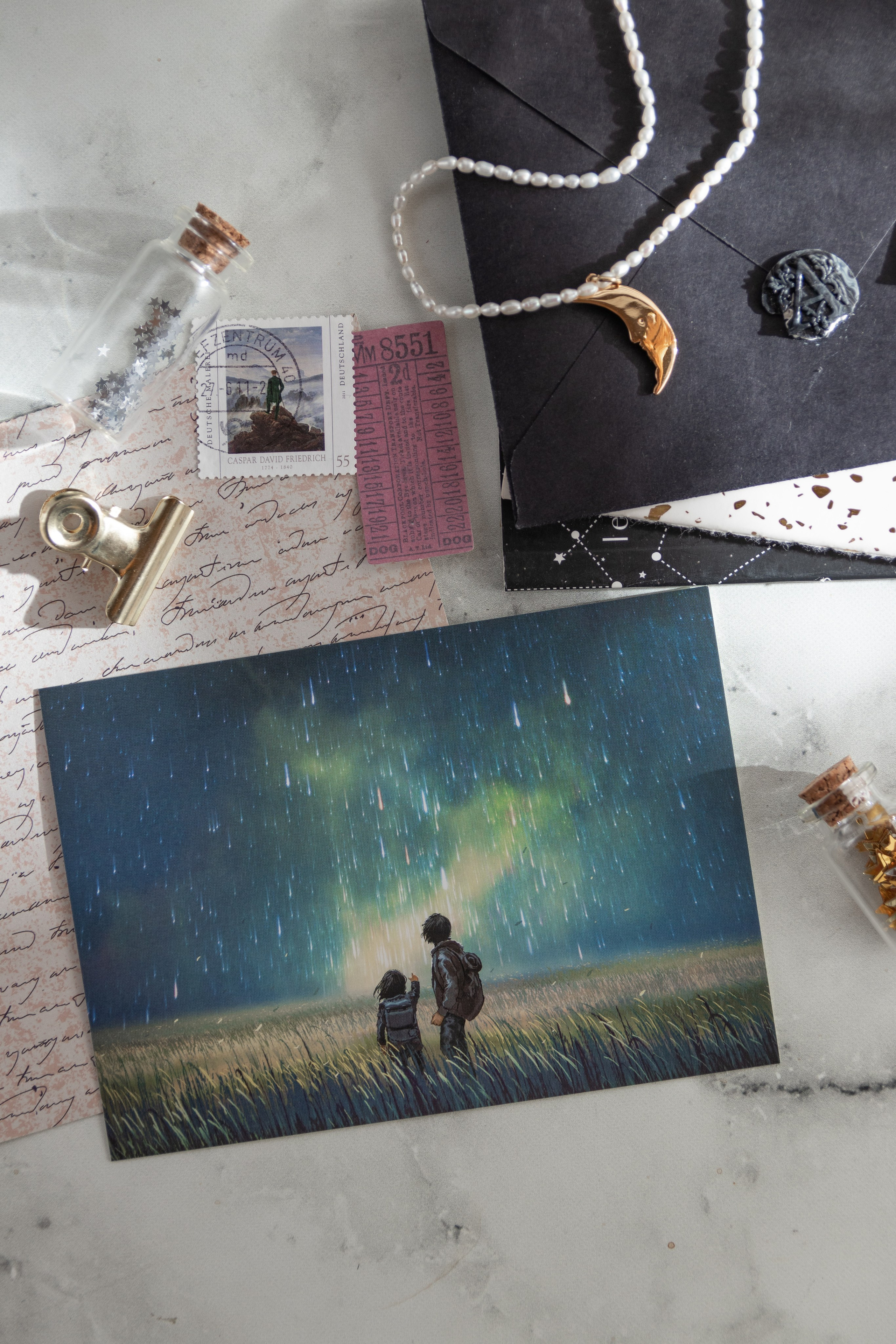 Открытки Moonpost. Предметный фотограф Северова Екатерина | Профессиональная предметная съёмка фото и видео в Санкт-Петербурге