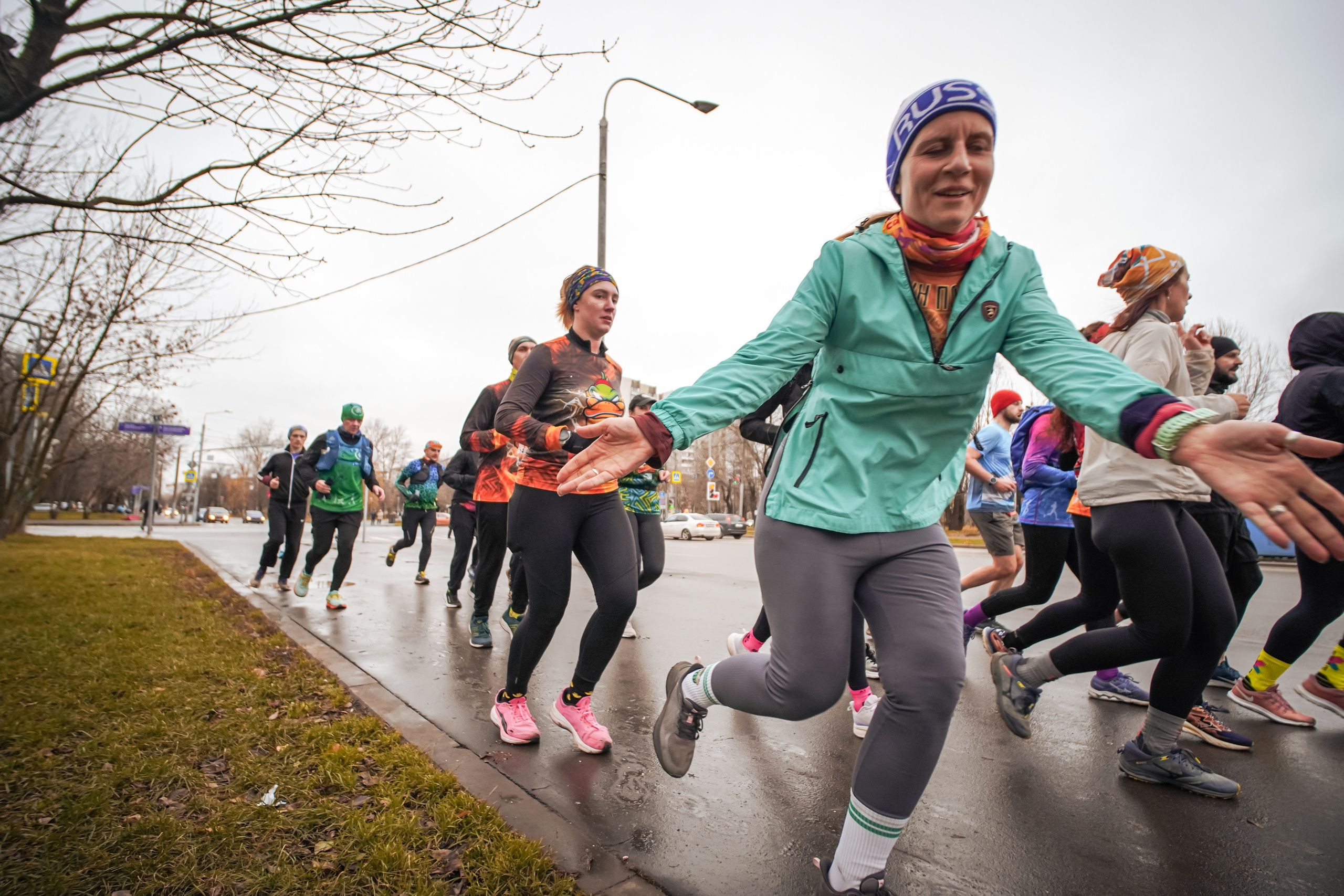 #марафонудома #яuzarun 2024 2-я петля, группа 6:30. Роман Капилюшов. Бег. Фото. Видео. г. Люберцы