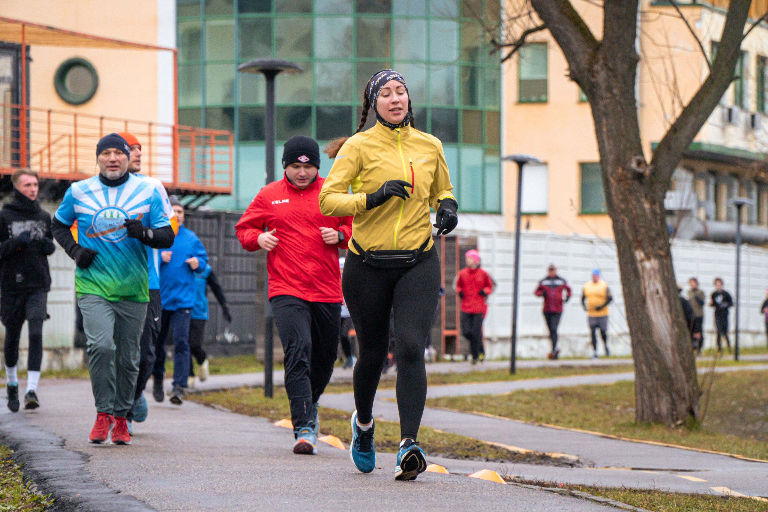 5 вёрст Реутов 16.11.2024. Роман Капилюшов. Бег. Фото. Видео. г. Люберцы