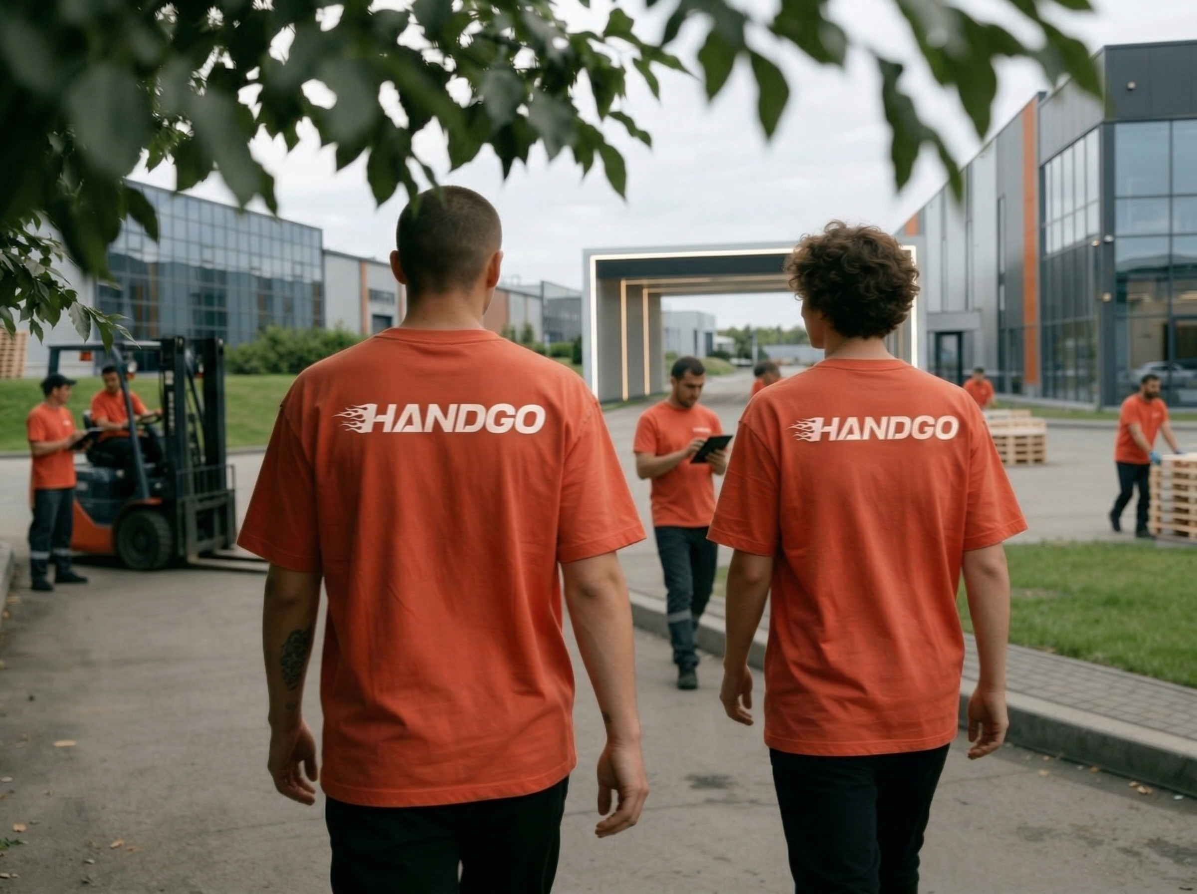 HANDGO. МАРИЯ МОЧАЛÓВА | Арт-директор × AI-креатор