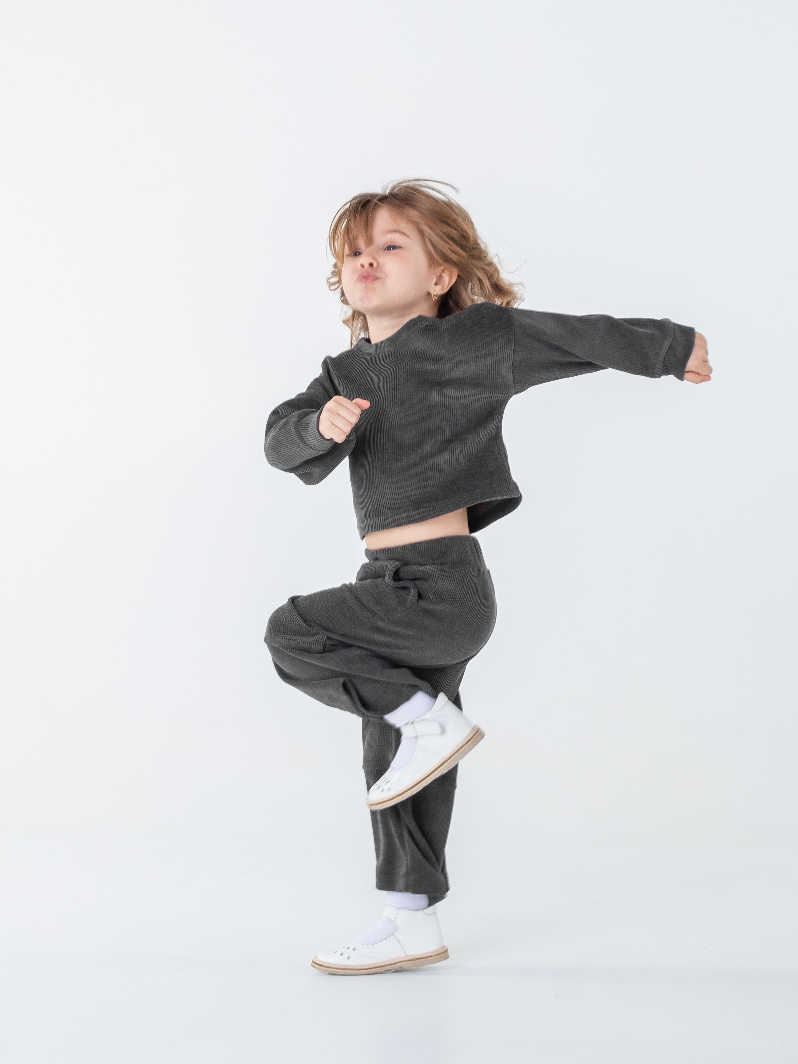 Детское платье и костюм. Фотограф в Краснодаре Арина Кудряшова