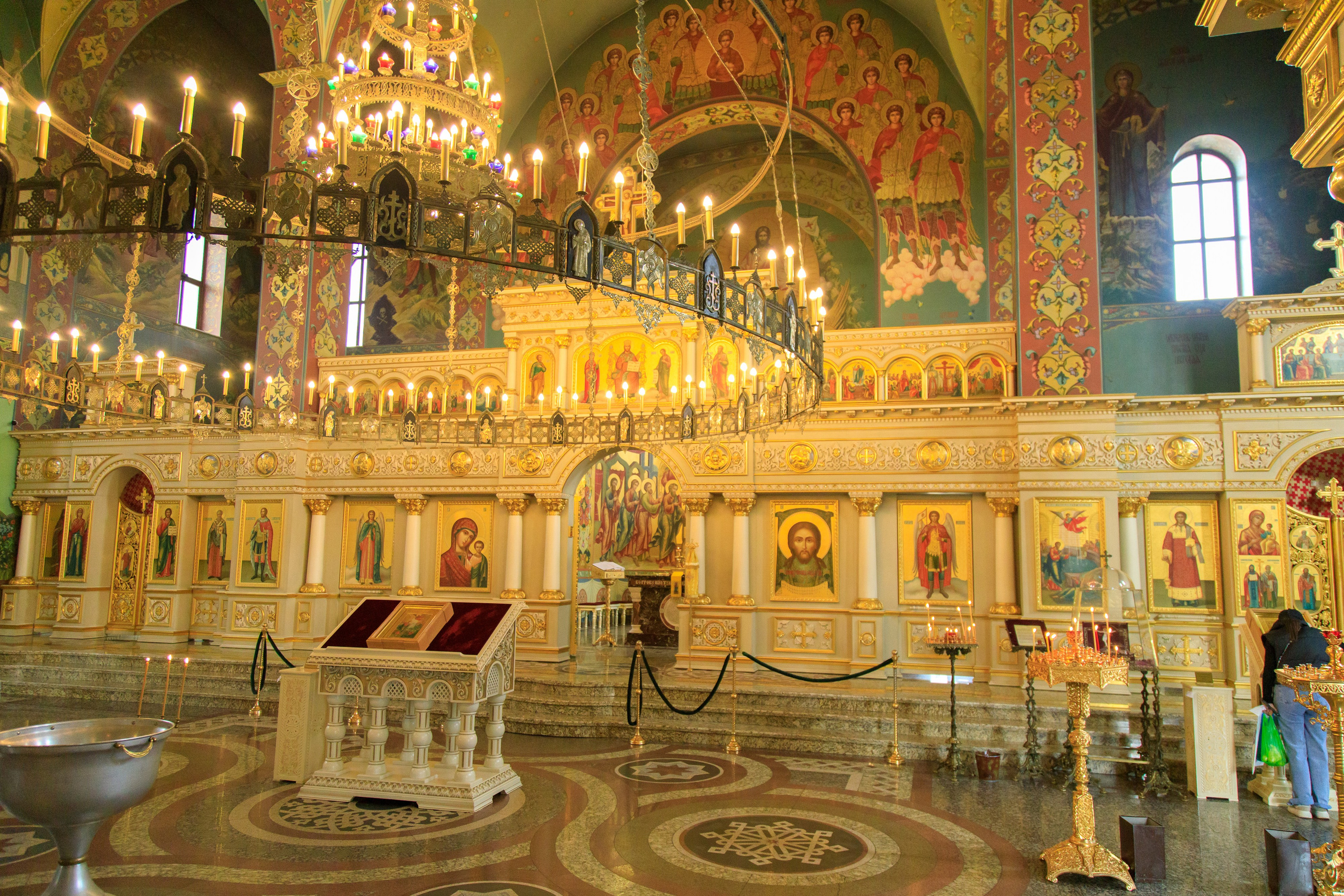 Фотосъёмка таинства крещения и крестин в городах Я фотограф снимающий венчания в городах Минеральные Воды, Пятигорск, Кисловодск, Ессентуки,. Репортажный и свадебный фотограф Пятигорск и КМВ