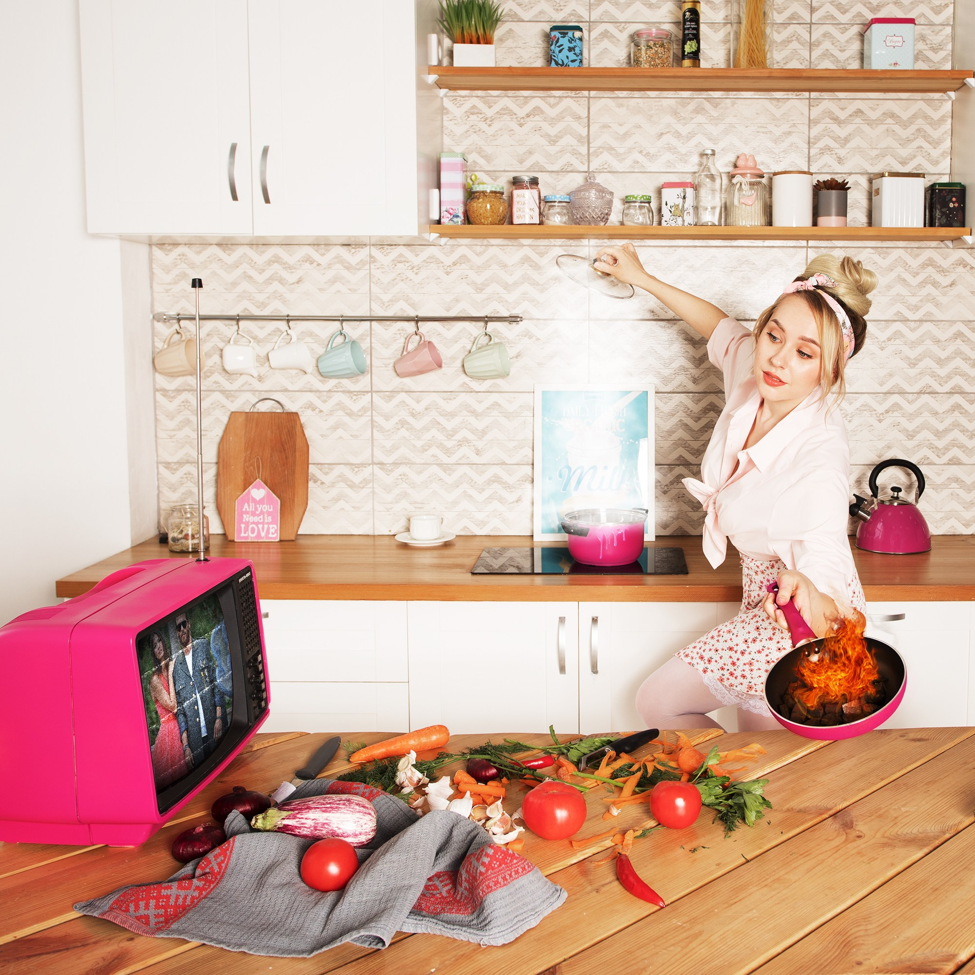 Незадачливая домохозяйка. Необычные портретные фотосессии под ключ в Москве