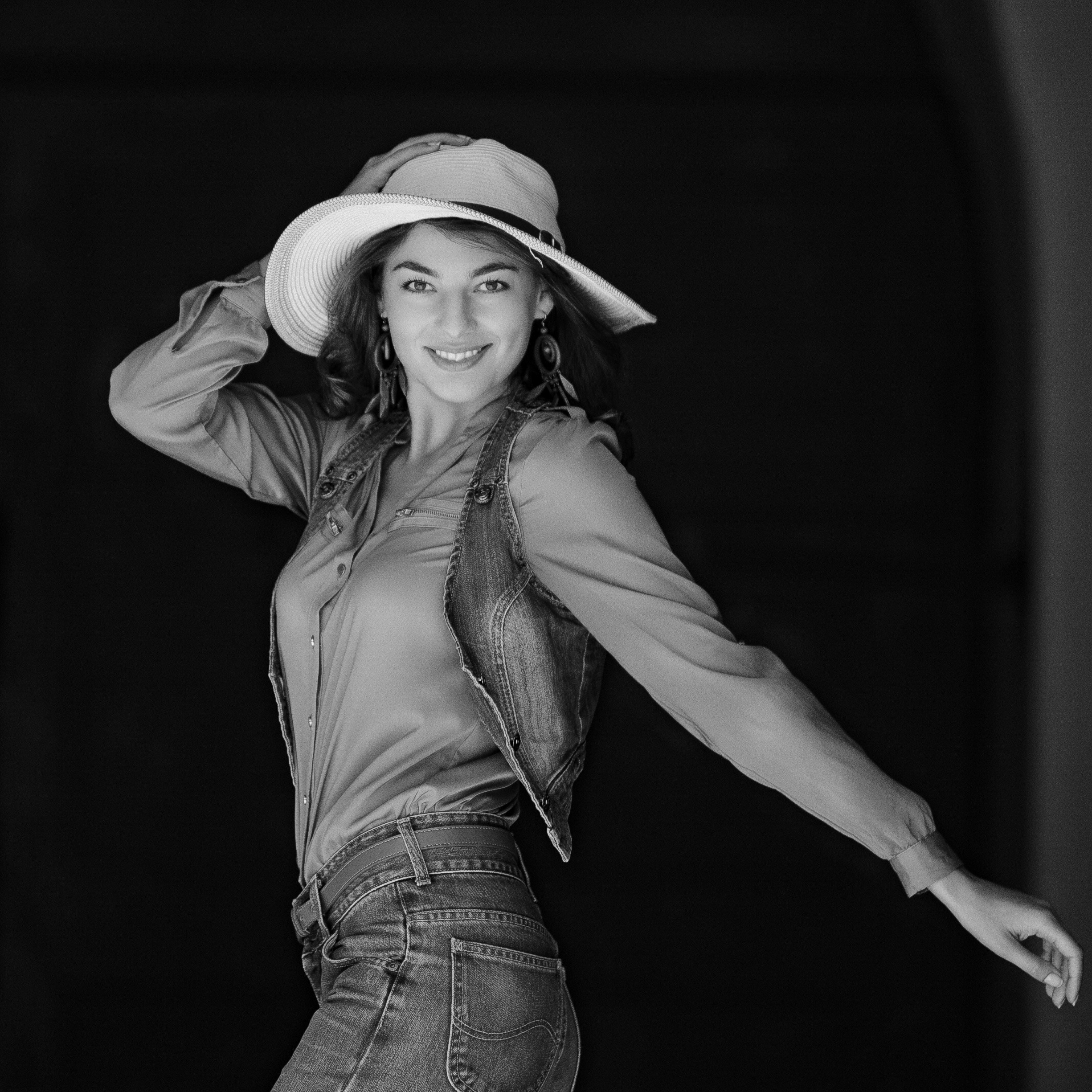 Фотосессия в СПб Фотограф Алексей Лукин | Портрет | Идеи и Позы |Фотостудия | Портретная Фотосессия в студии | Семейная фотосъёмка | Ретушь. Фотограф Алексей Лукин. Свадьба, мероприятие, корпоратив, юбилей, фотосессия, портрет. Фотосъёмка в Санкт-Петербурге. Ретушь фотографий