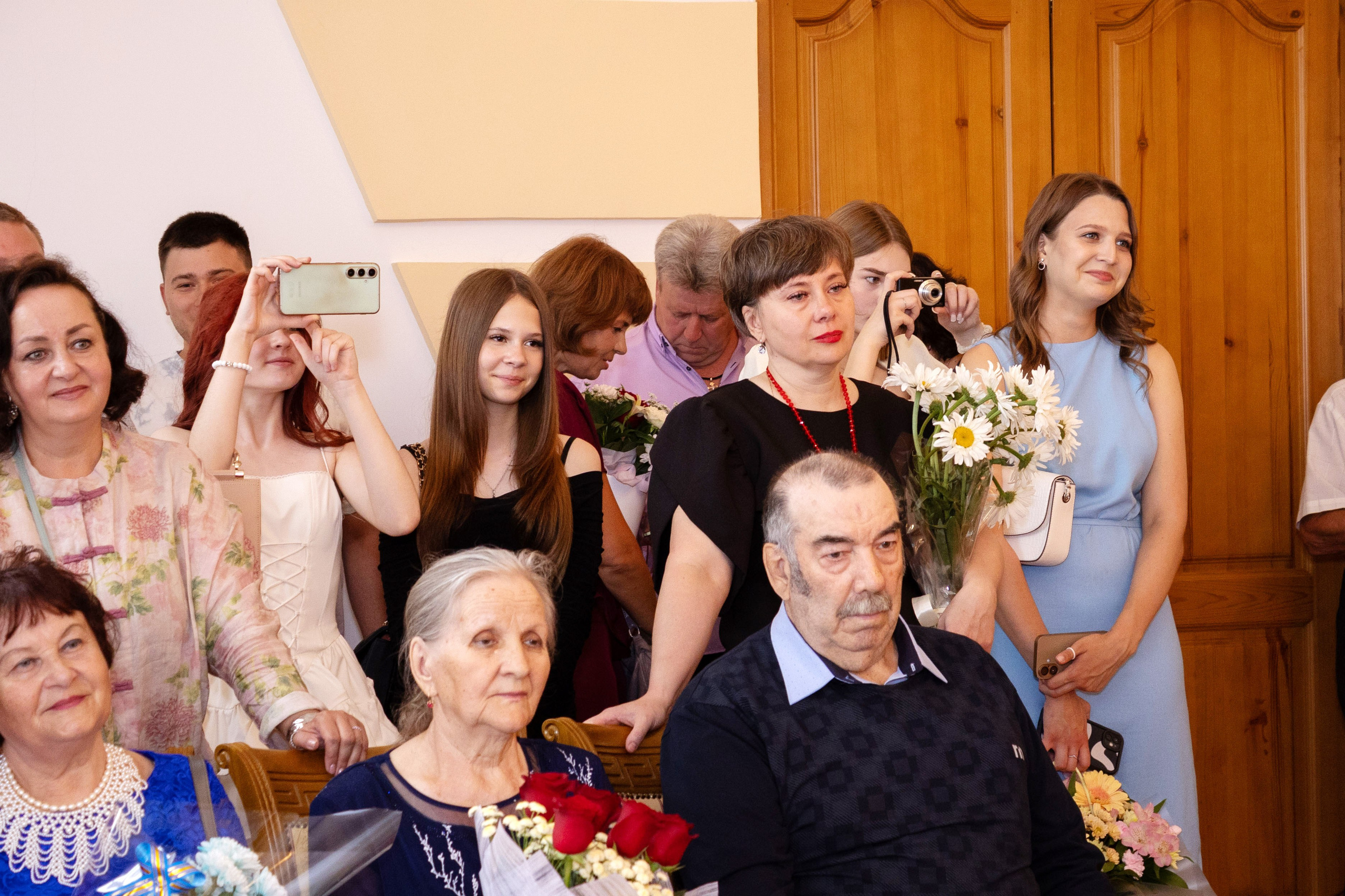 Сергей и Полина. Женский фотограф в Орске Новотроицке Динара Долганова