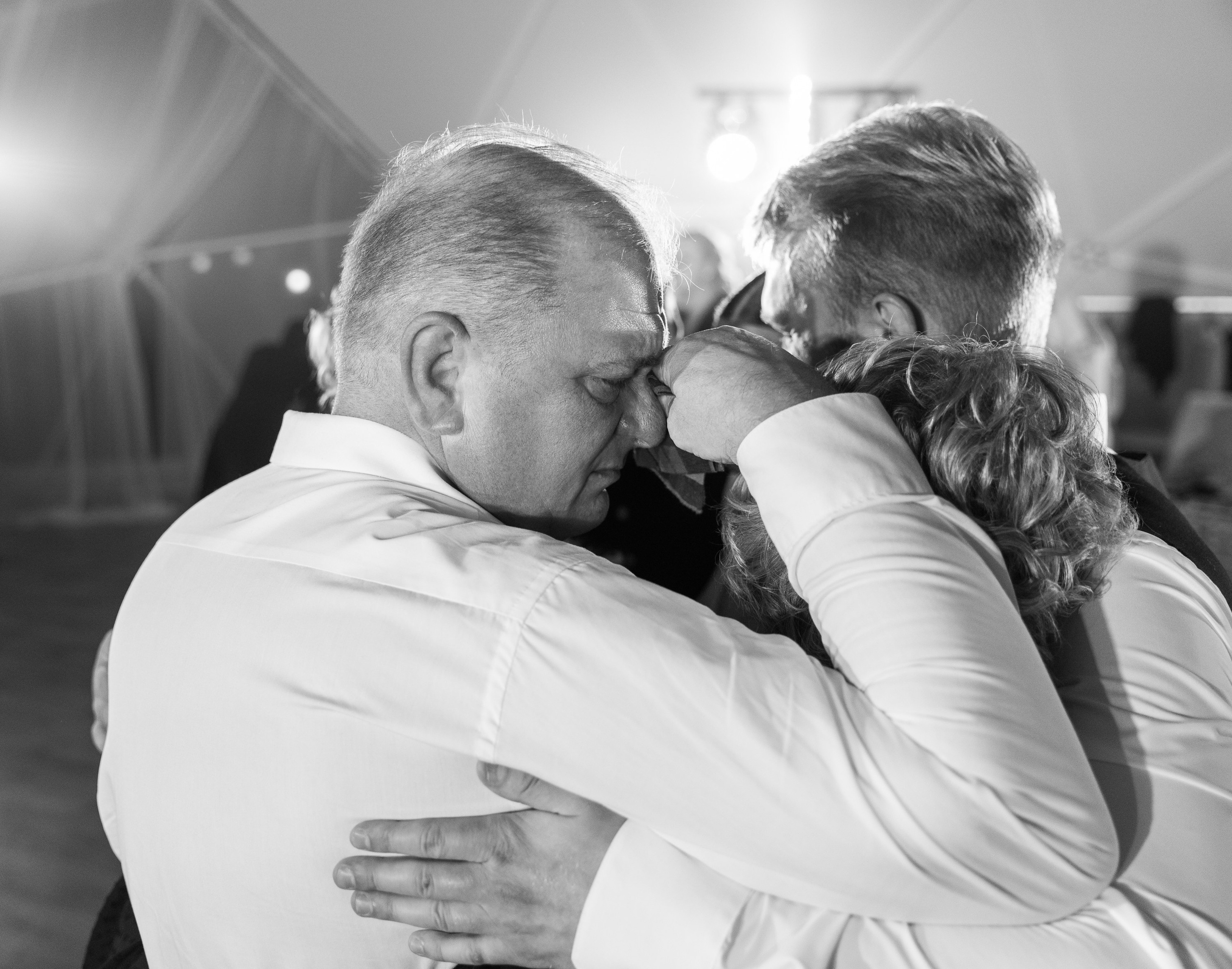 Изгиб. Свадебный фотограф Дмитрий Воробьев Ярославль