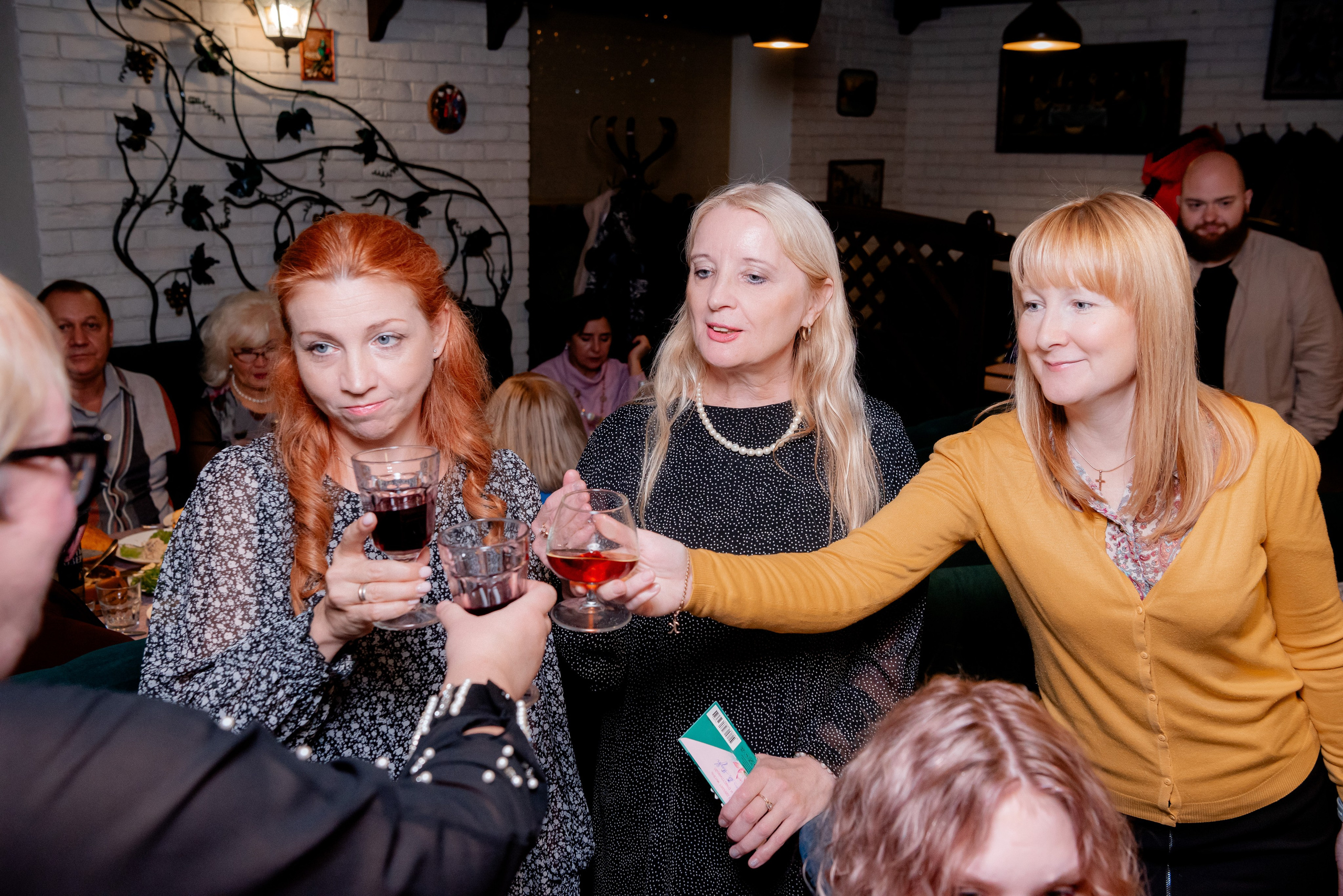 Ирина в кафе Тамада. Фотограф в Волгограде и Волжском Александр Горбань