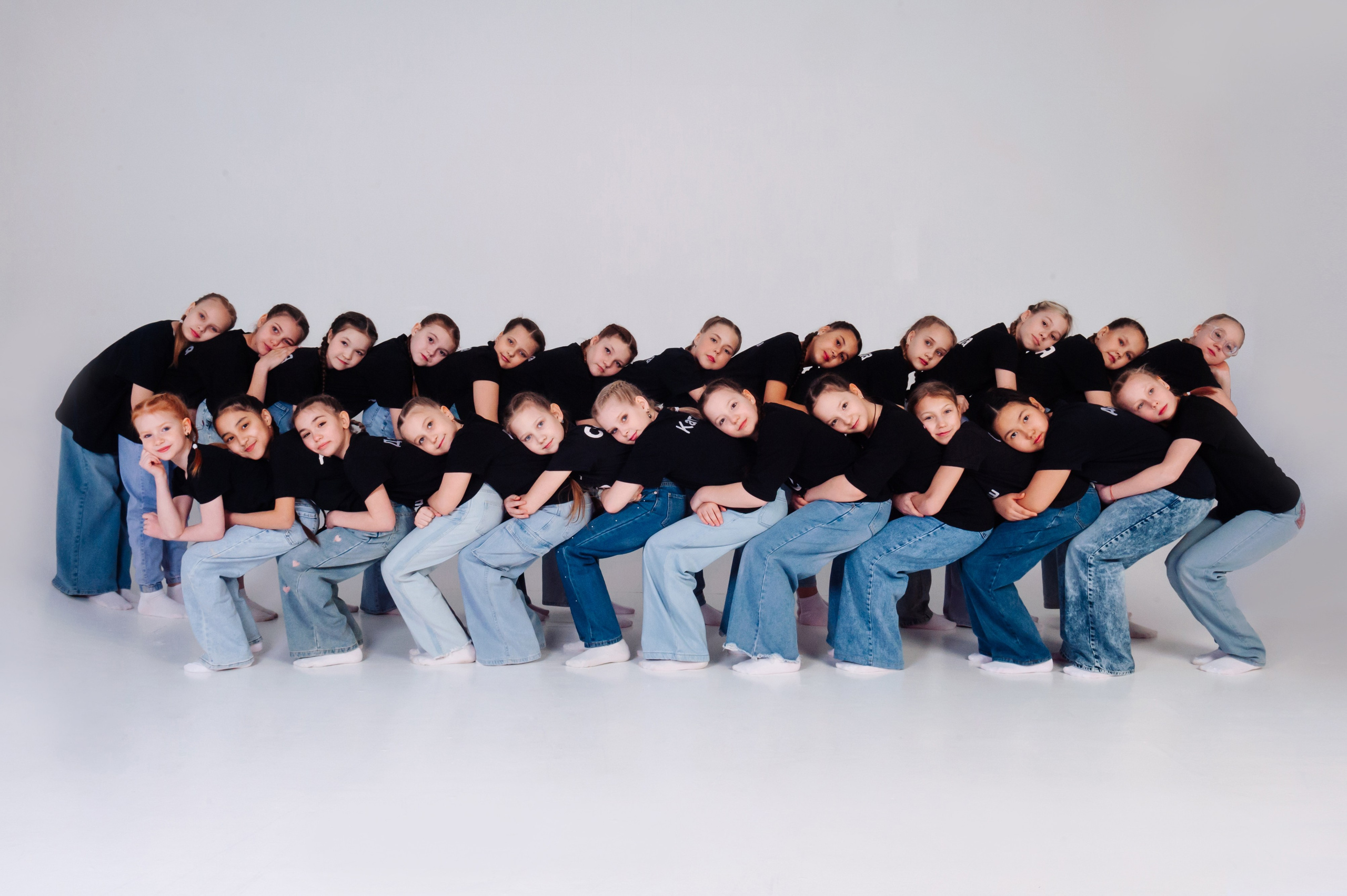 Групповая съёмка студии современной хореографии «Флэш». Фотограф Магнитогорск Данил Семенов