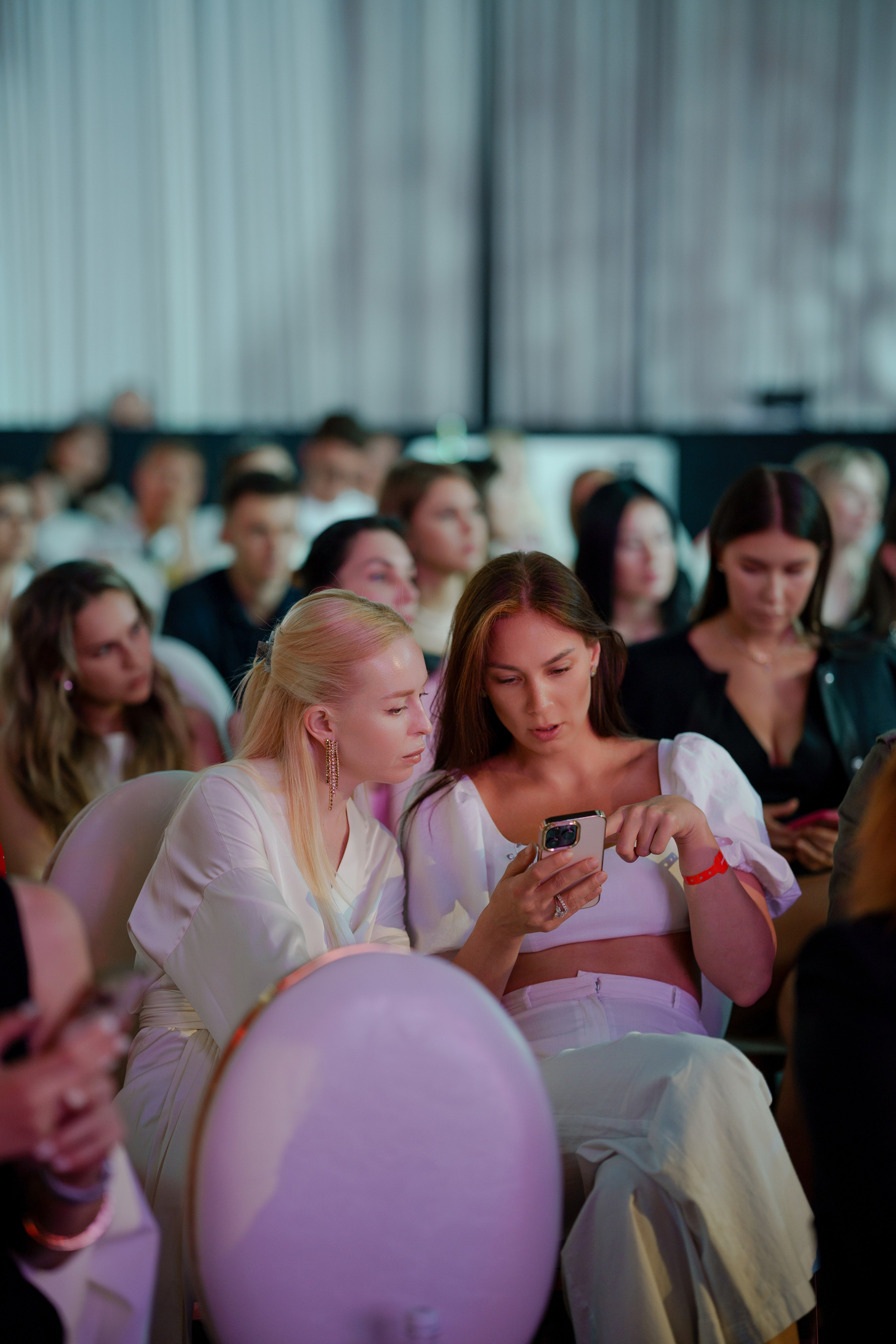 Светский репортаж с VIP DAY WOMEN CONF в Барвихе. Репортажный фотограф Москва Сергей Дружинин