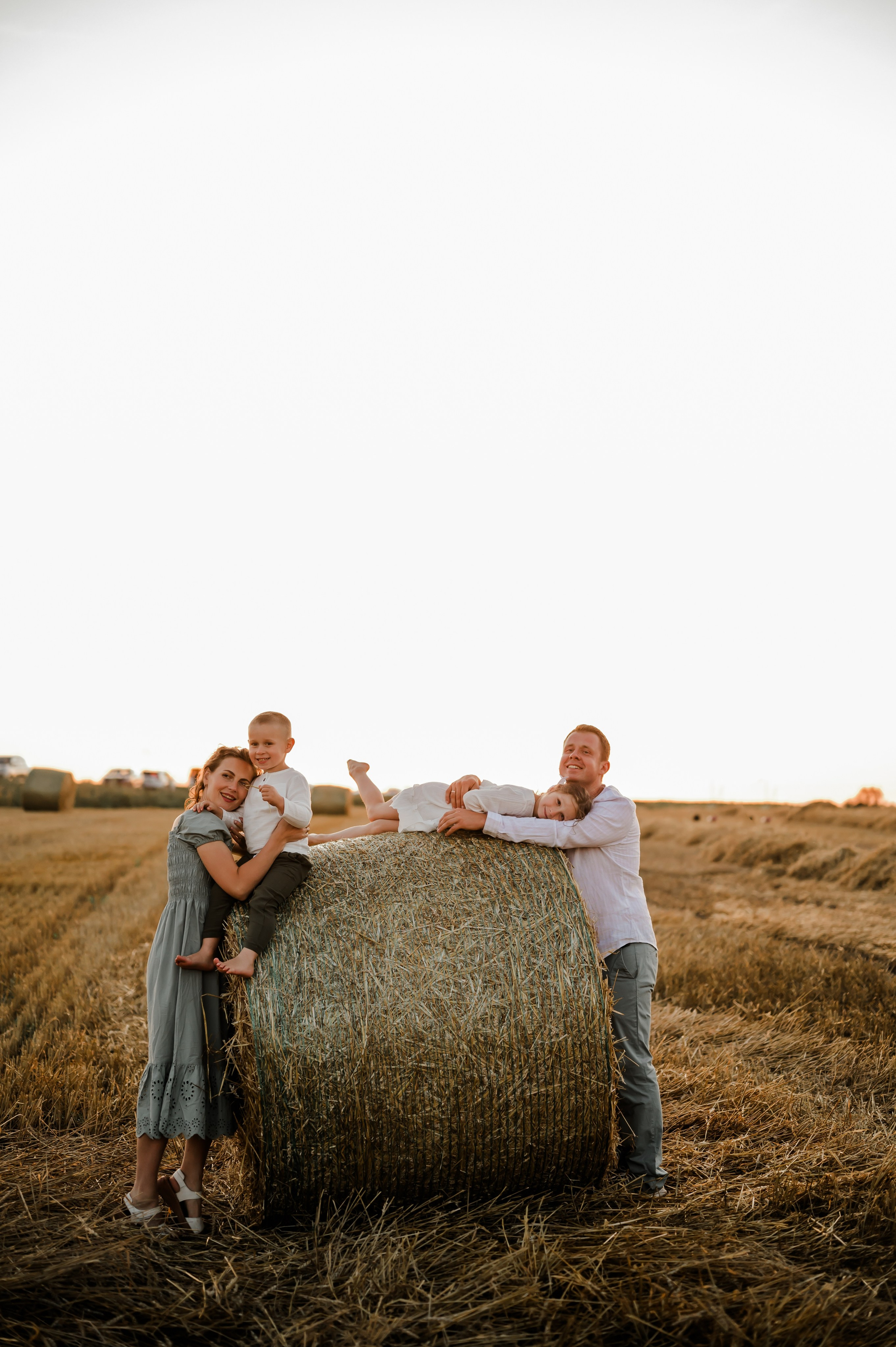 Кукуруза+сено, семейная фотосессия. Свадебный и семейный фотограф Евгения Кононова