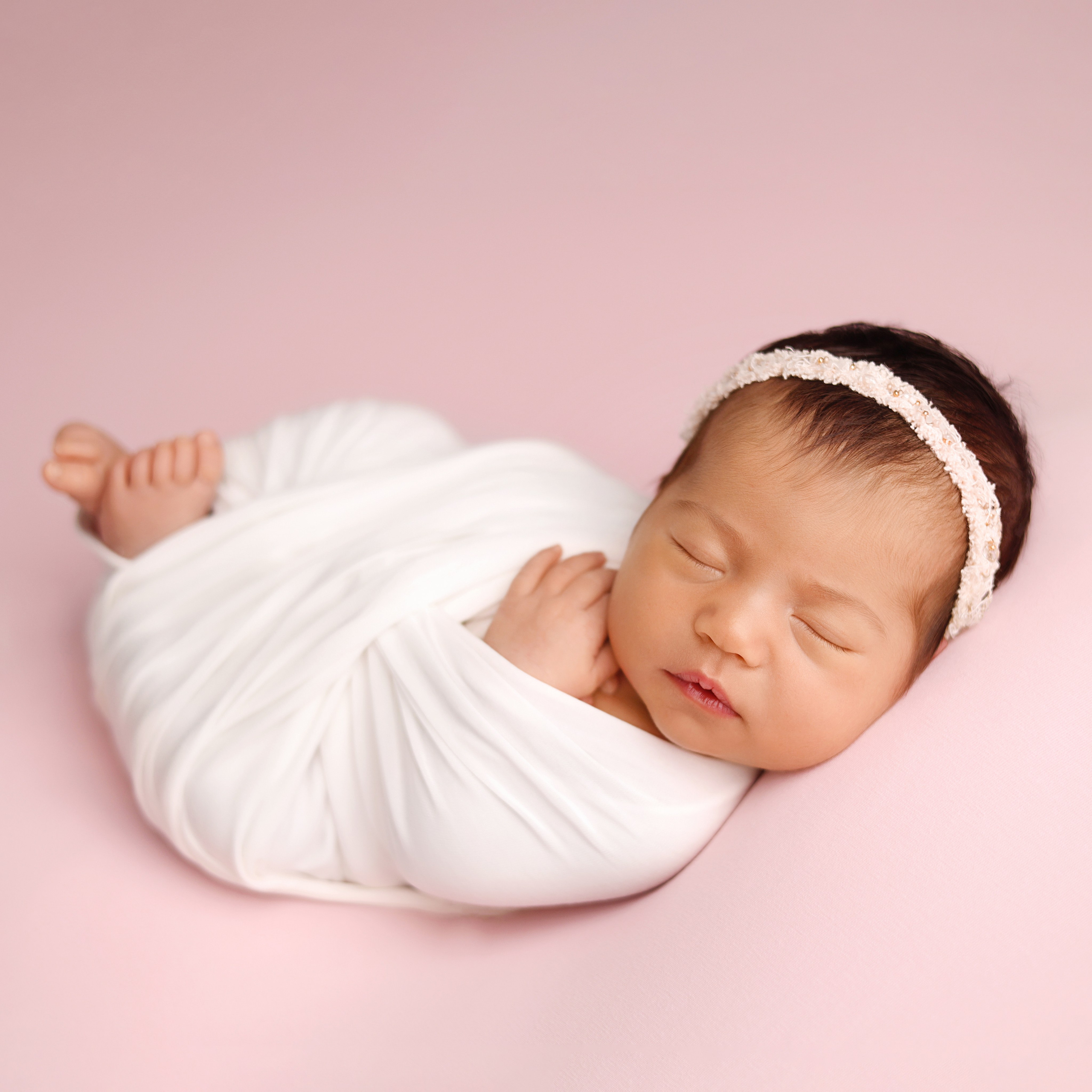 Обмотки для девочек. Фотограф новорожденных Москва. Ньюборн фотограф Москва