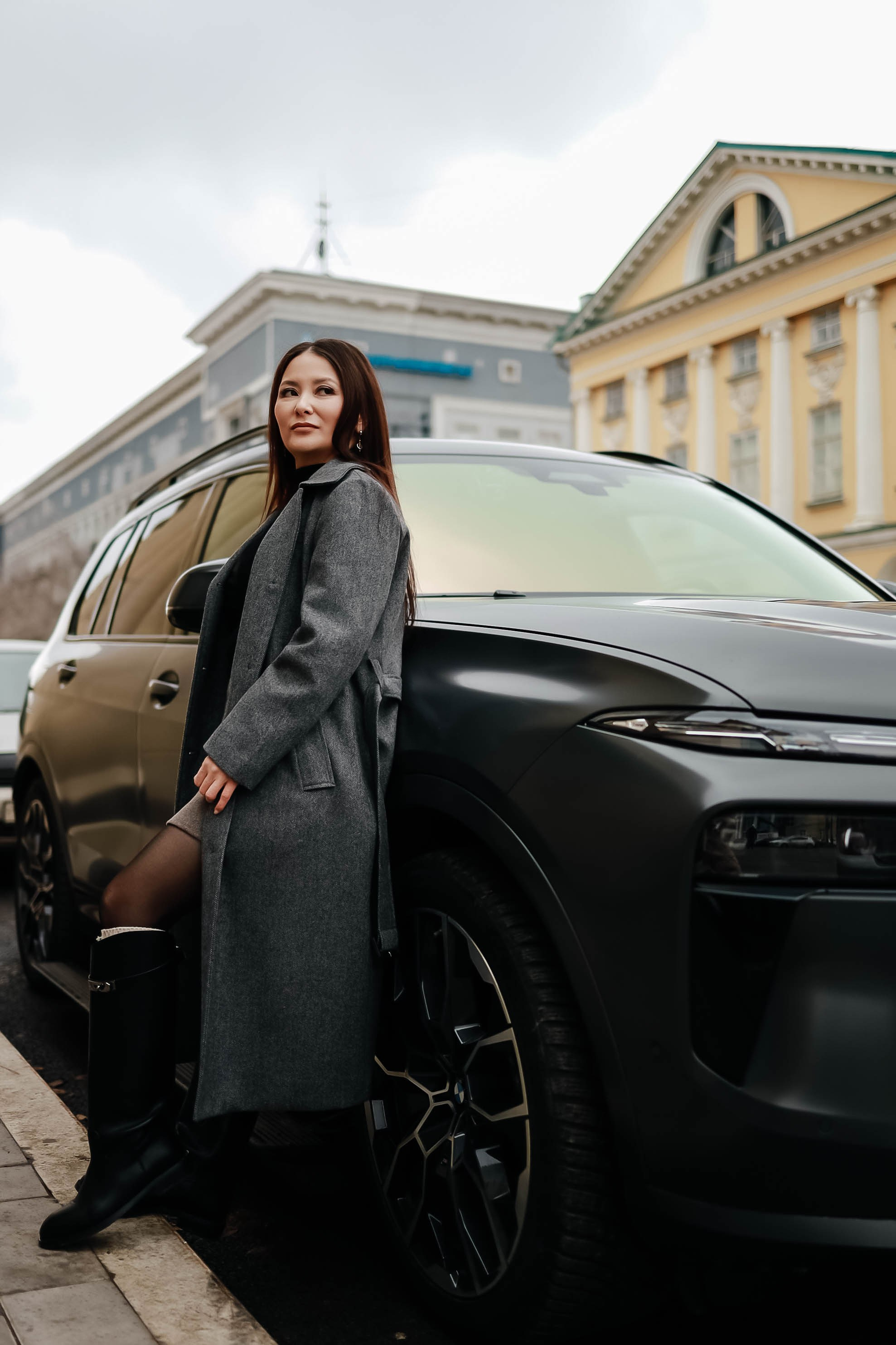 Альмира прогулочная фотосессия. Женский фотограф в Оренбурге Ирина Заводчикова