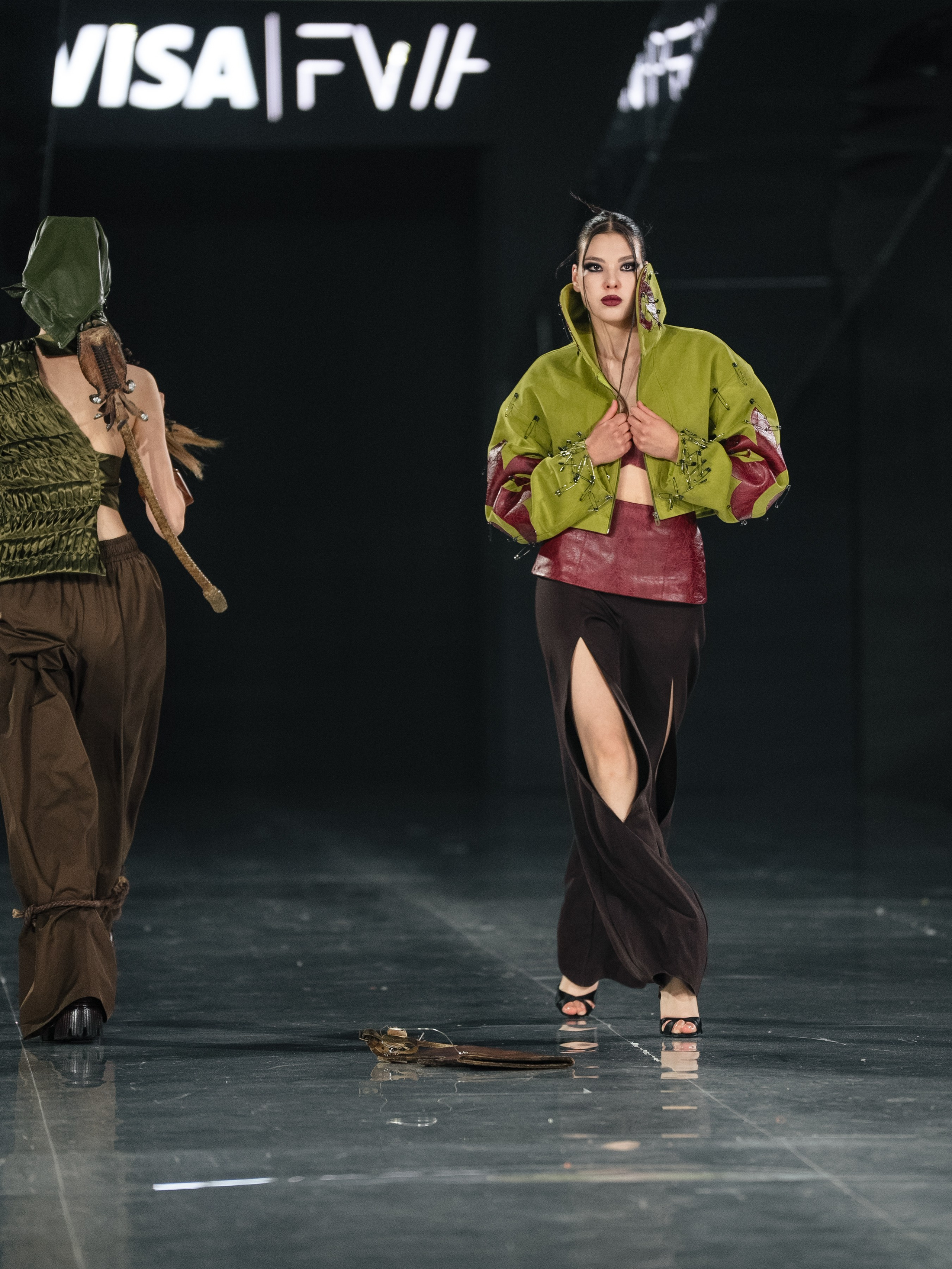 Visa Fashion Week SAKH. Сайт Алматинского НЮ АРТ, будуар и фэшн фотографа Дениса Карпенко