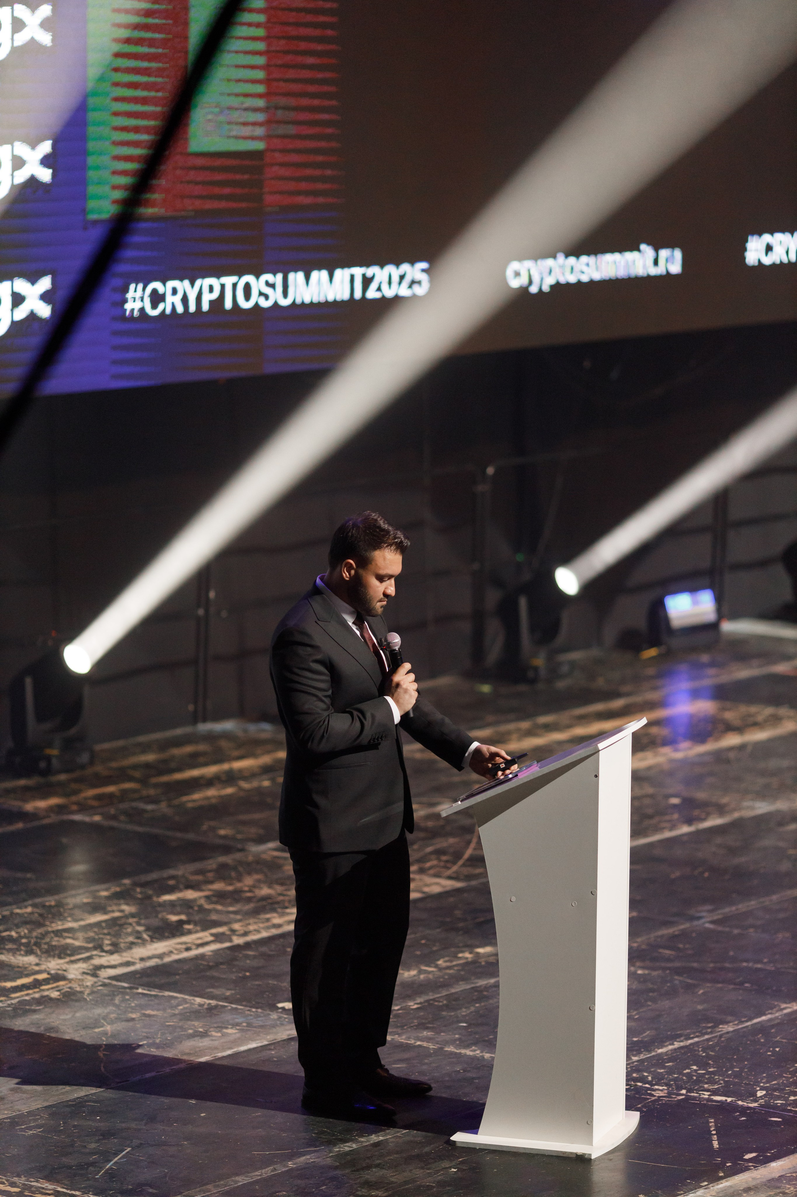 Crypto Summit 2025. Свадебный и репортажный фотограф (Москва, Королев и другие)