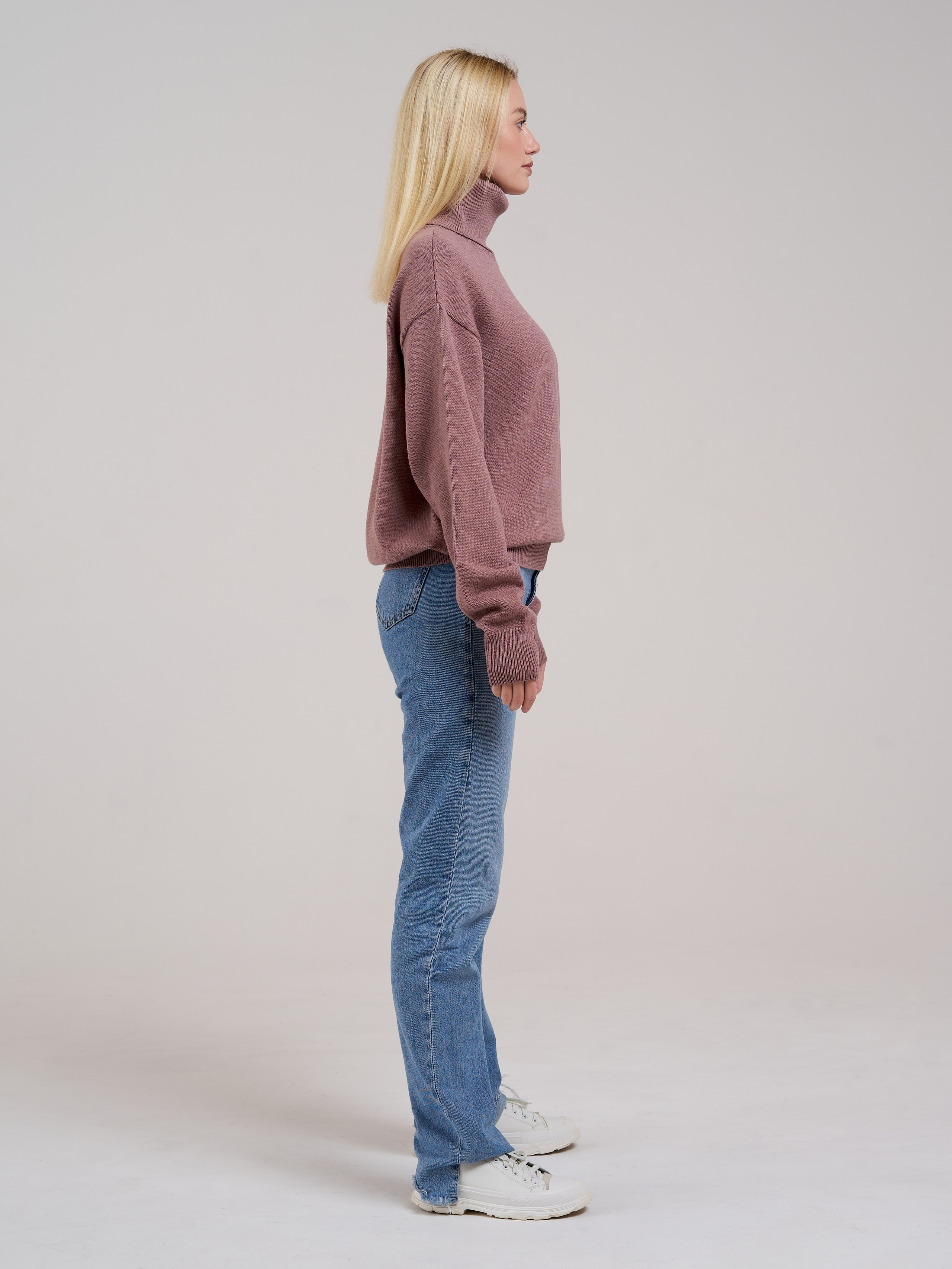 Съемка для рекламы одежды на маркетплейсах. Фотограф Екатеринбург Кокшарова Александра