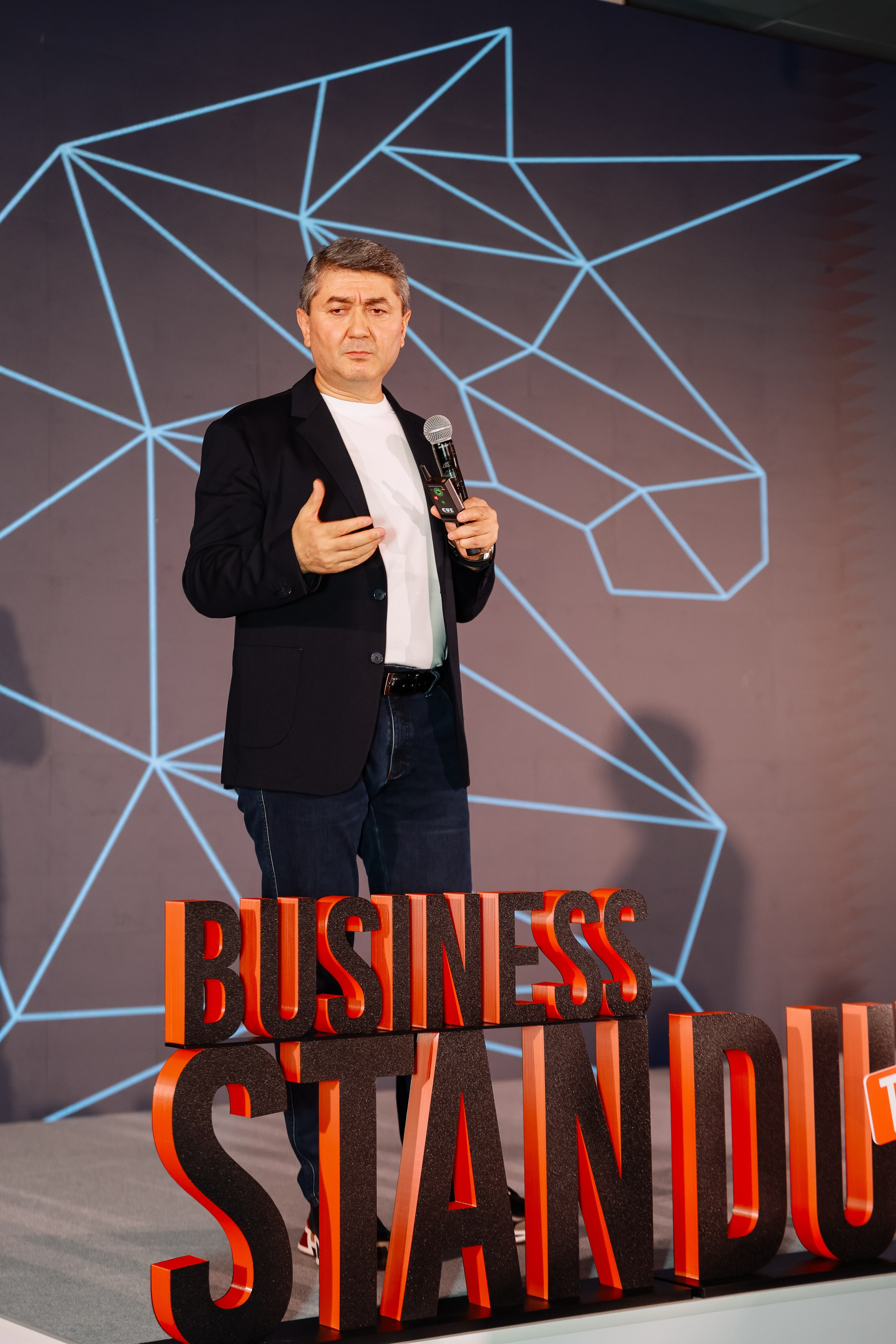 BUSNESS STANDUP с Оскаром Хартманном. Фотограф Юлия Мальцева