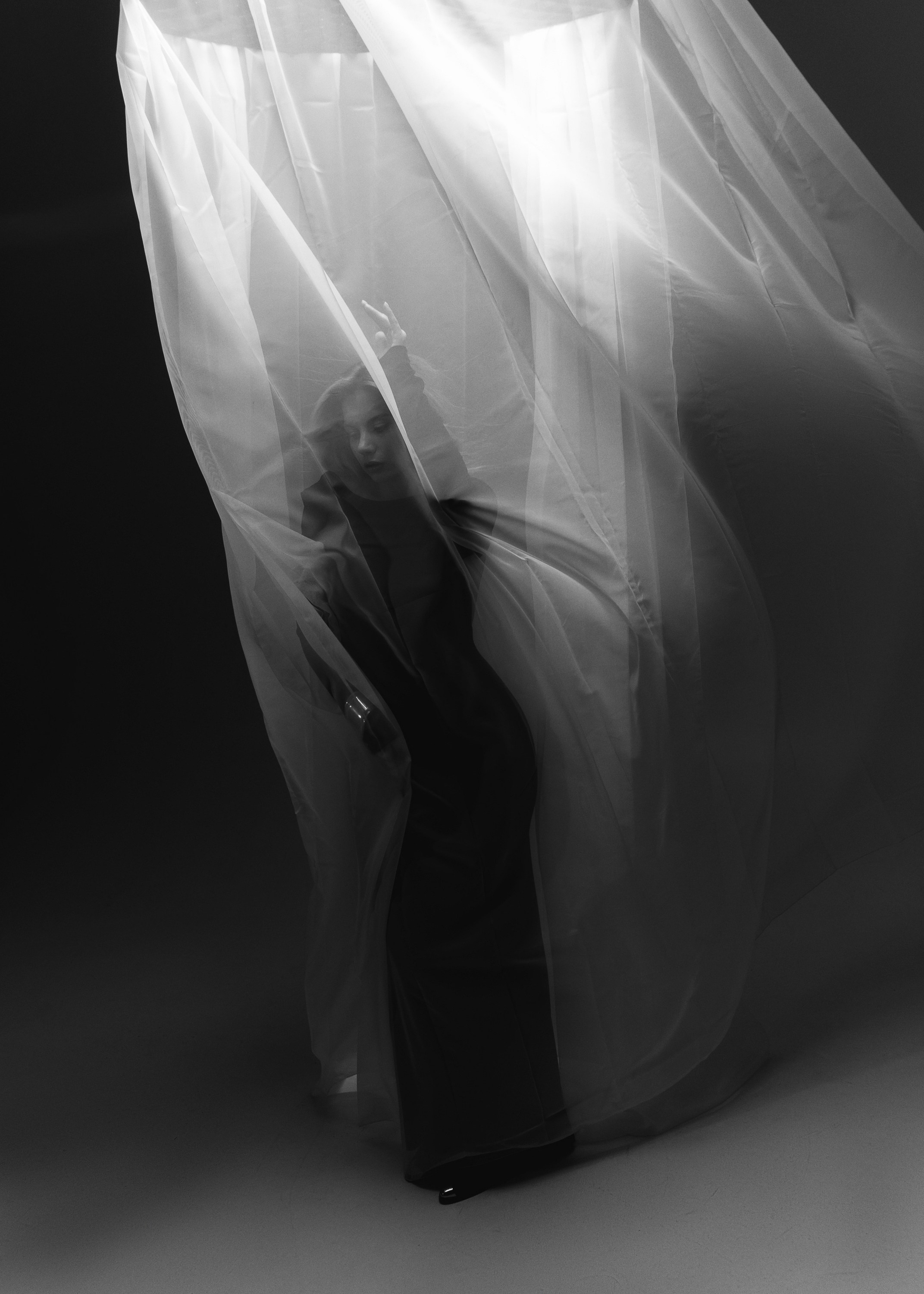 НАСТЯ ЛАВ. Женский портрет