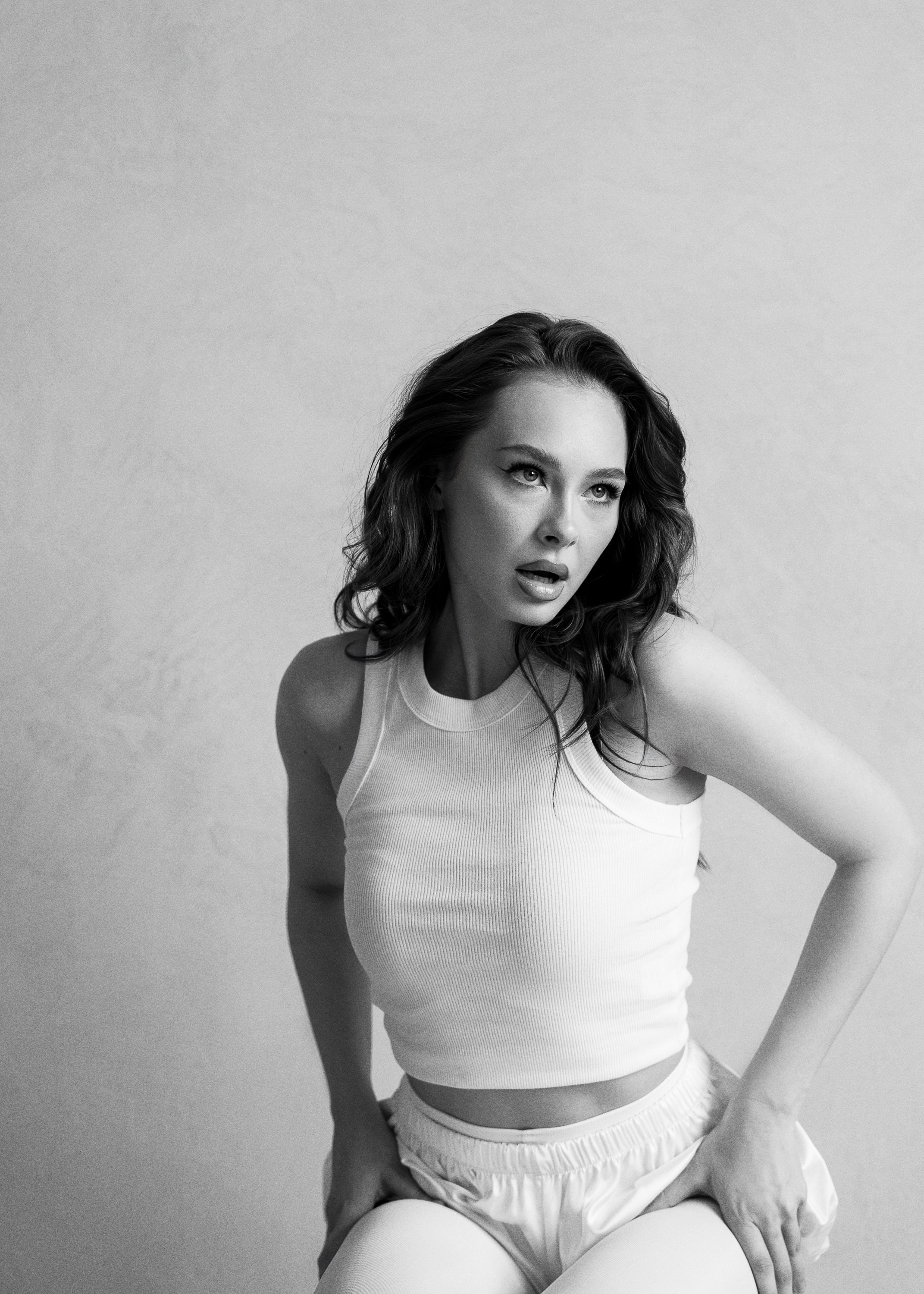 АНЯ. Женский портрет