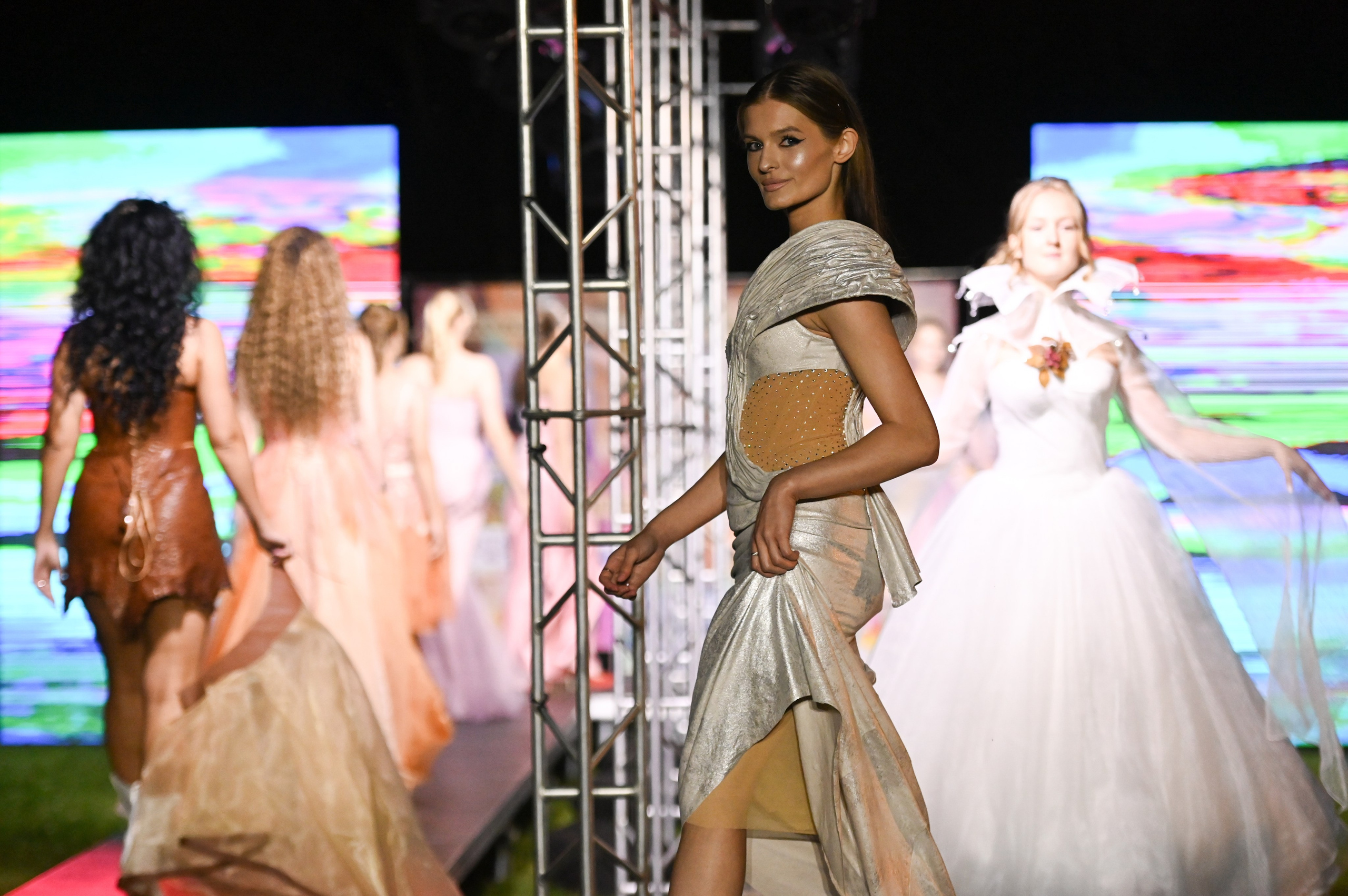 Модный показ «Summer Fashion Day 2025» г. Пенза. Фотограф в Москве Тамрико Федосеева