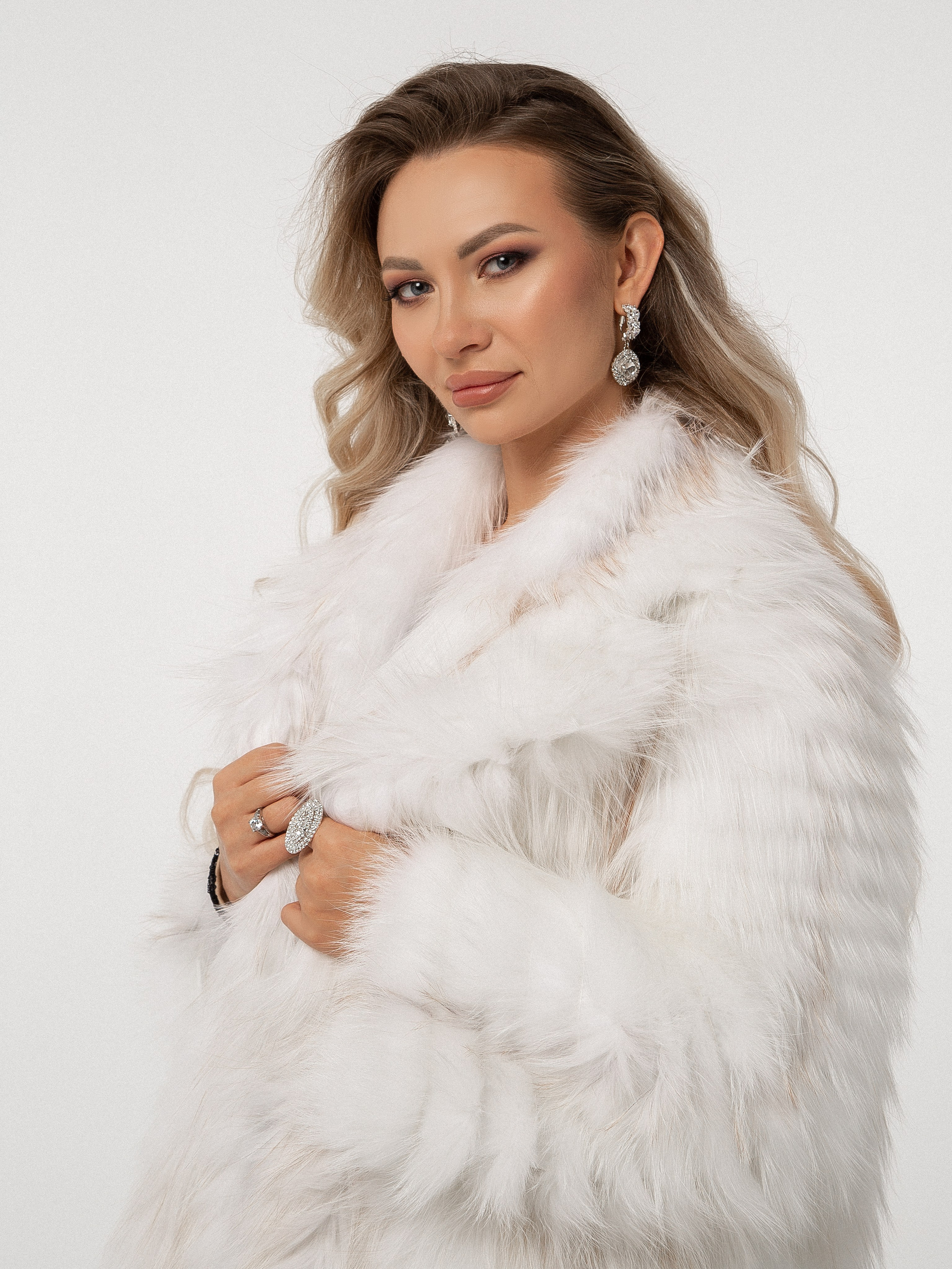 Фотосессия в студии Москвы — женский портрет и авторские образы | Анна Татаурова. Фотограф Анна Татаурова | Авторская фотосъемка в Москве