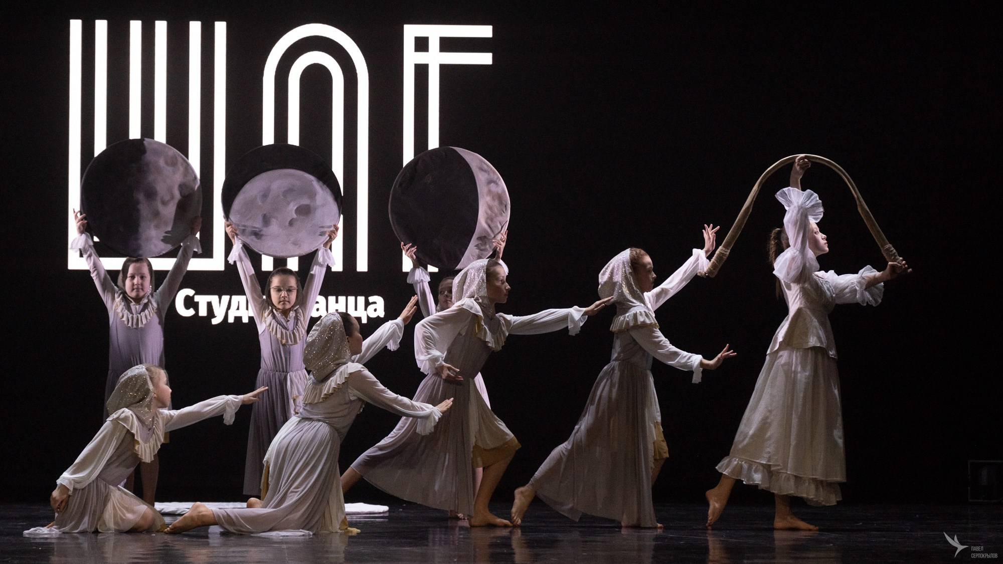 Отчетный концерт студии танца «ШАГ». Репортажный фотограф в Казани Павел Серпокрылов