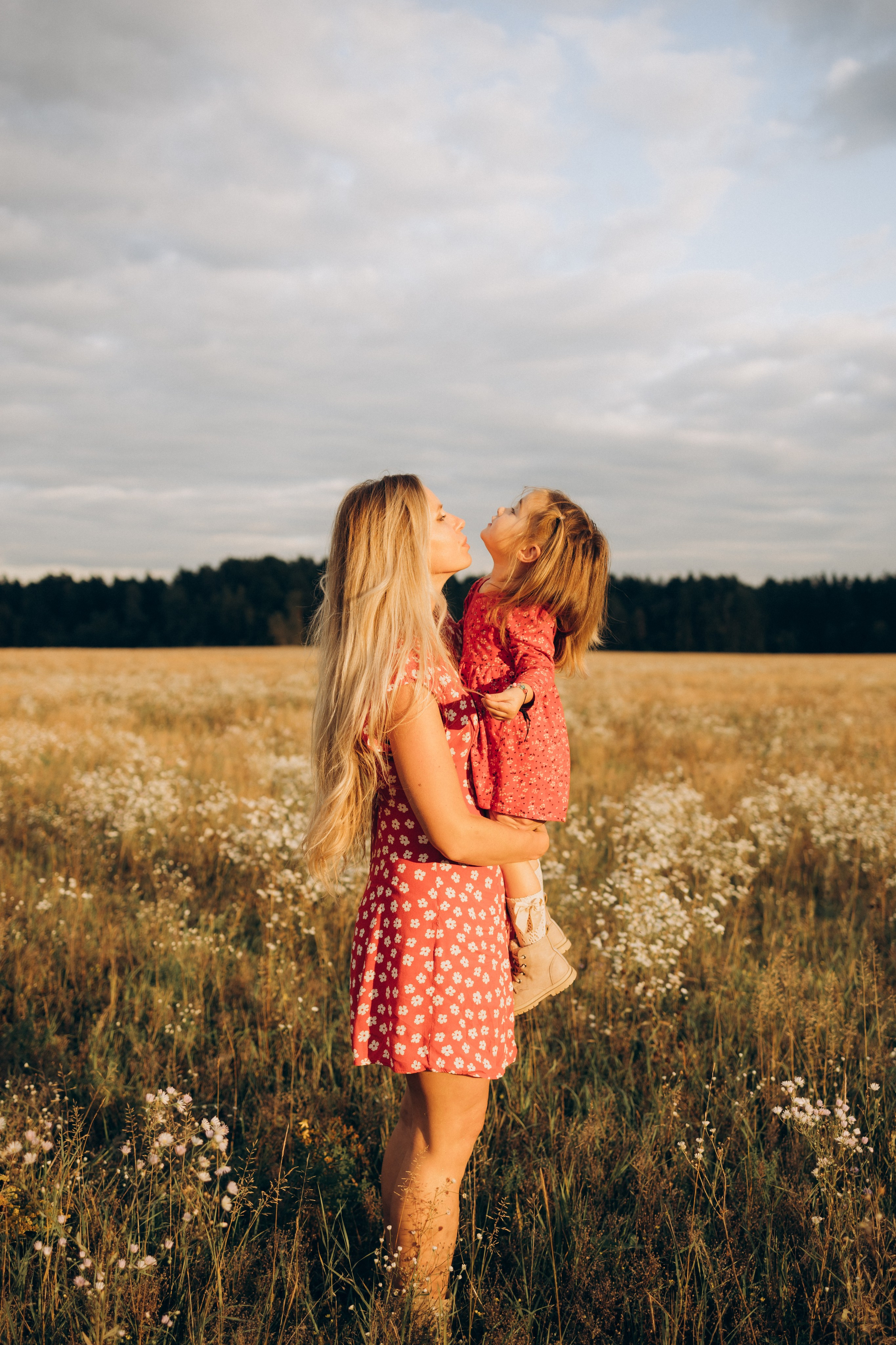 Мама и дочка (5.09.2025) г. Жуков (Калужская обл.). Надежда Стар семейный и церковный фотограф в Жукове и Калужской области