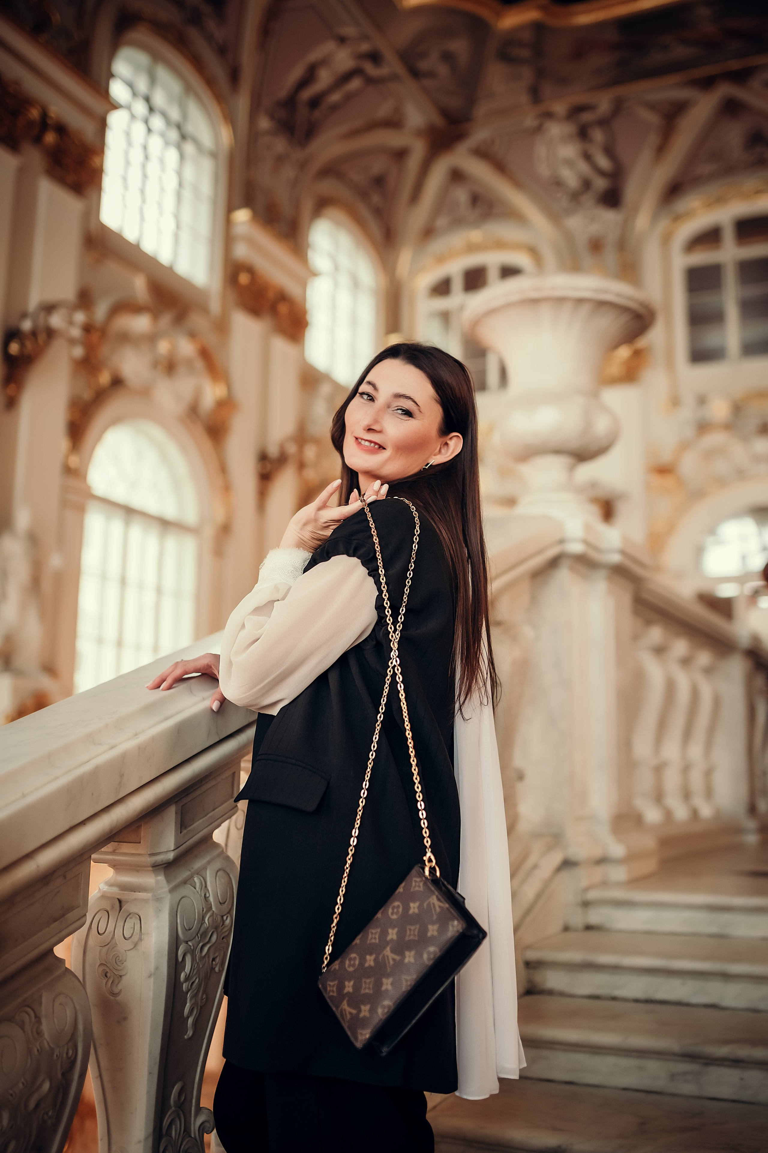 Любовь, фотосессия в Эрмитаже. Фотограф в Санкт- Петербурге Мария Золотарь