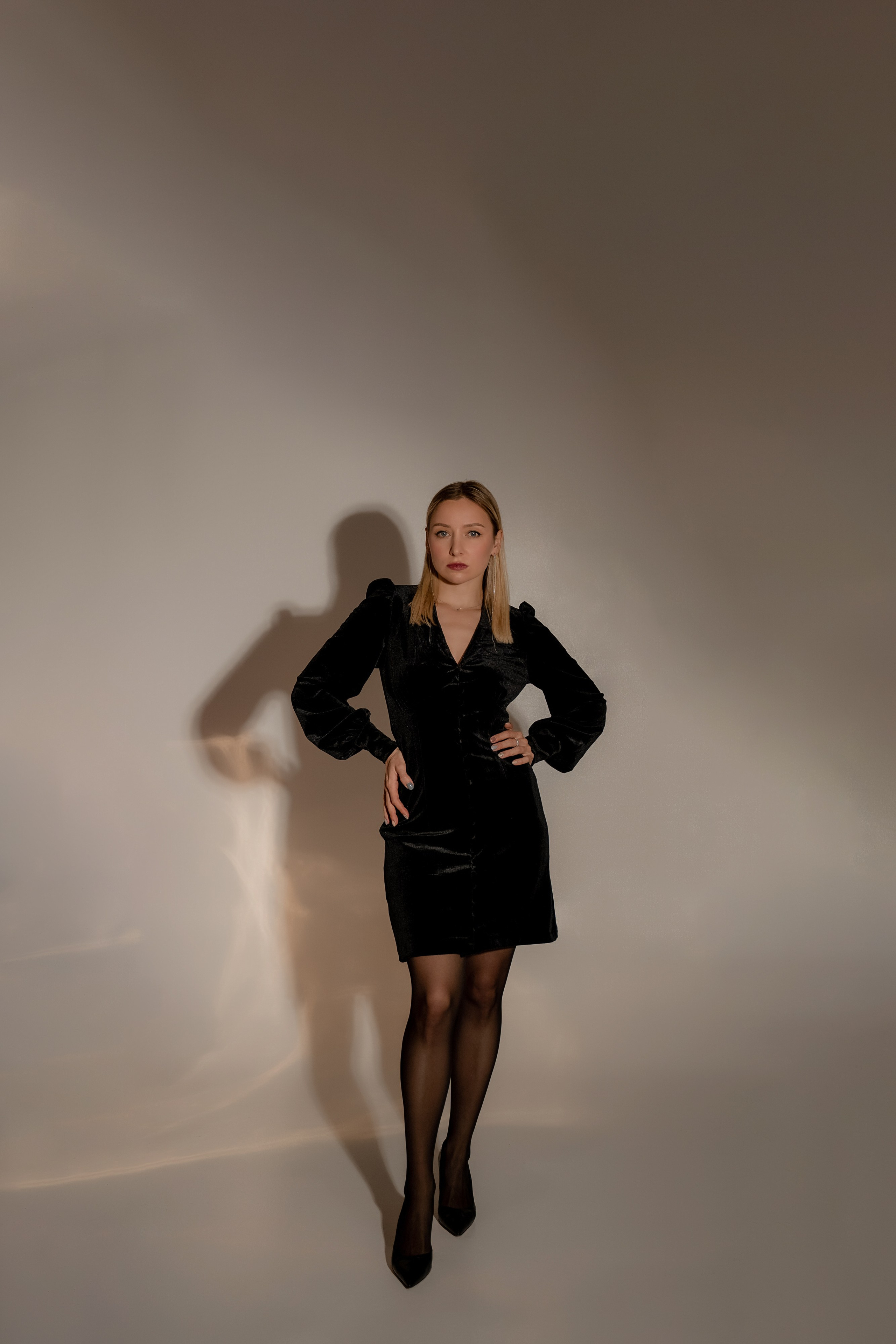 Фотосессия в студии «Классическая женственность». Портретный и свадебный фотограф Алла Карени Москва