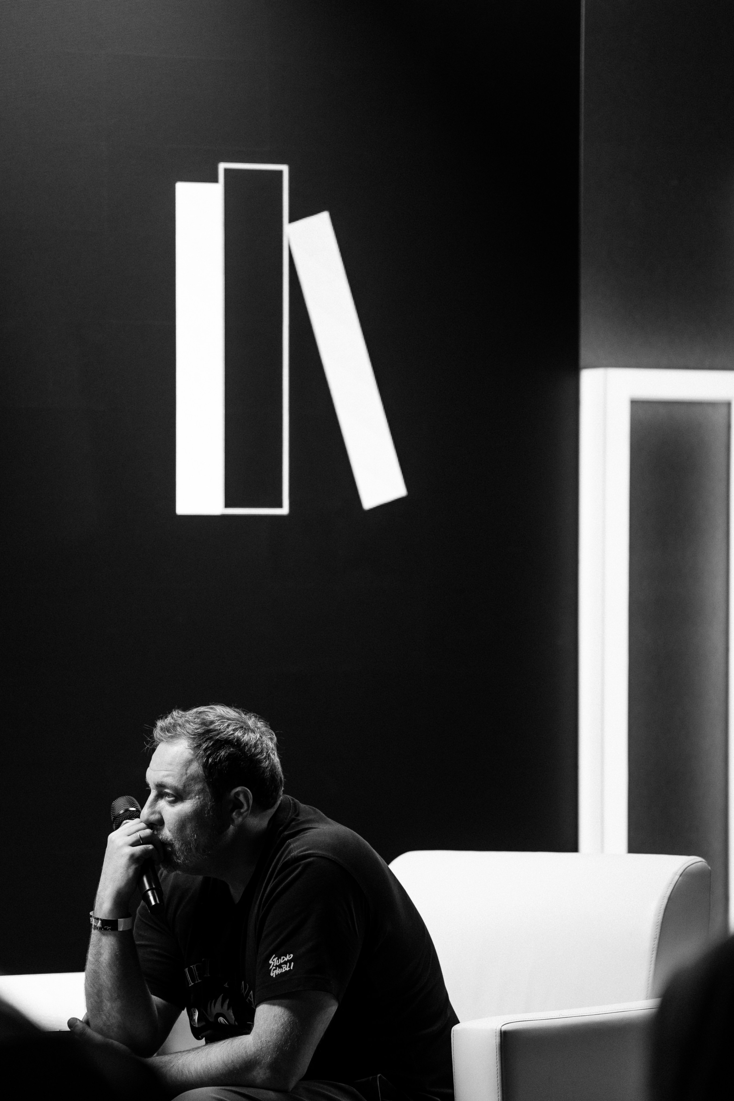 ЧТИВО/ФЕСТ. Костя Жуков — фотограф в Москве