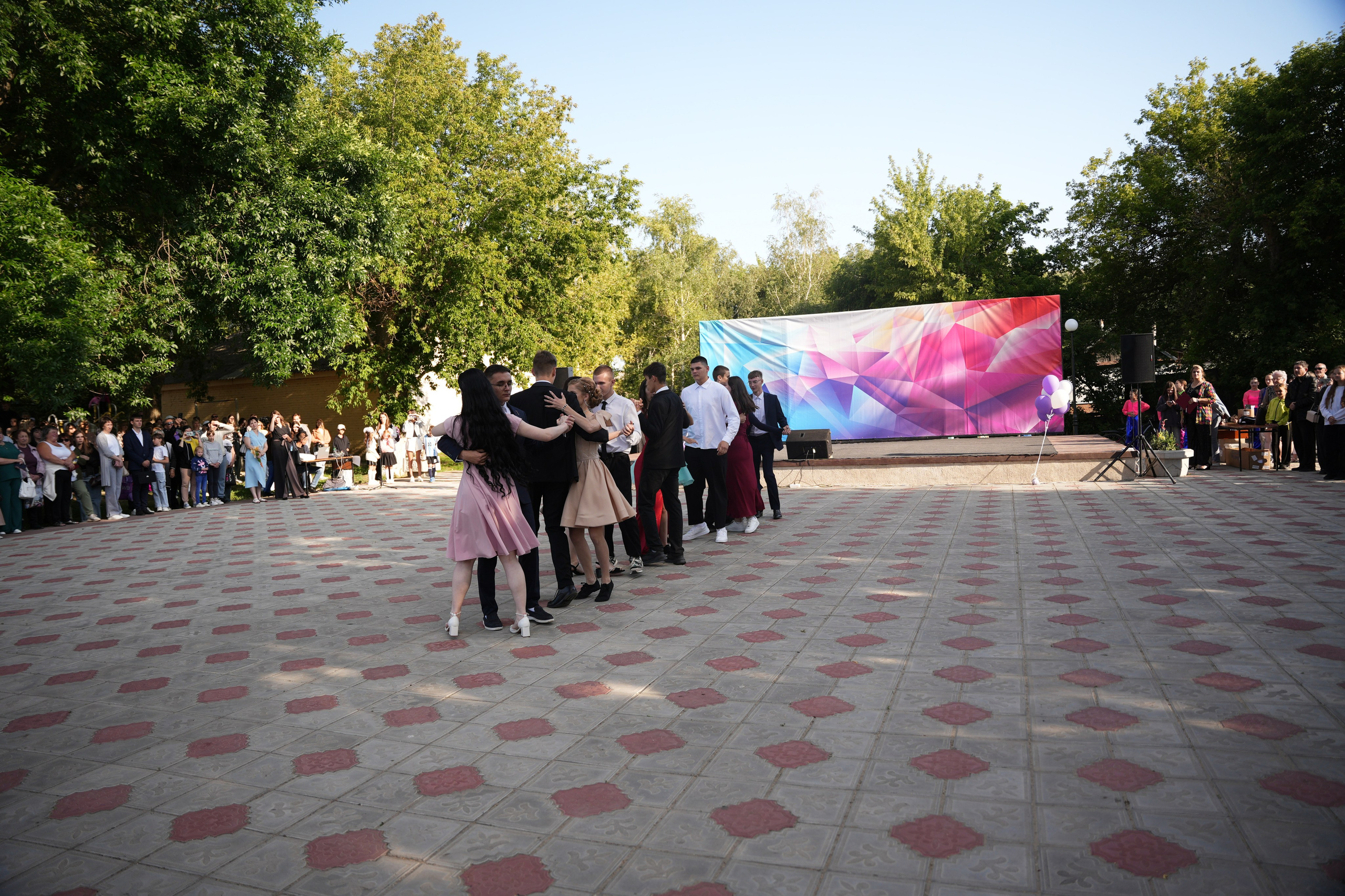 Выпускной в парке. Ольга Плаксина фотограф в Саратове