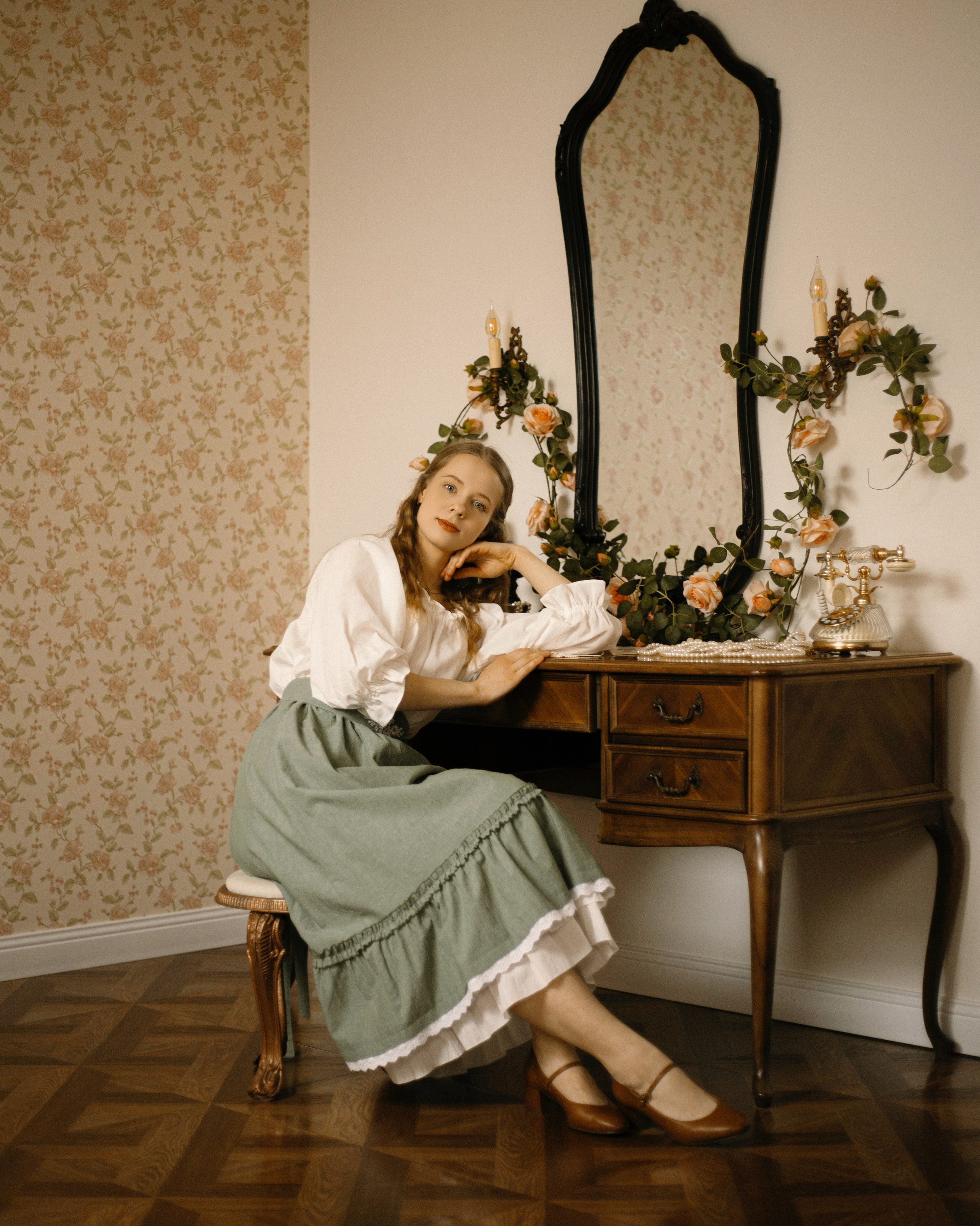 Полина: винтажная студия