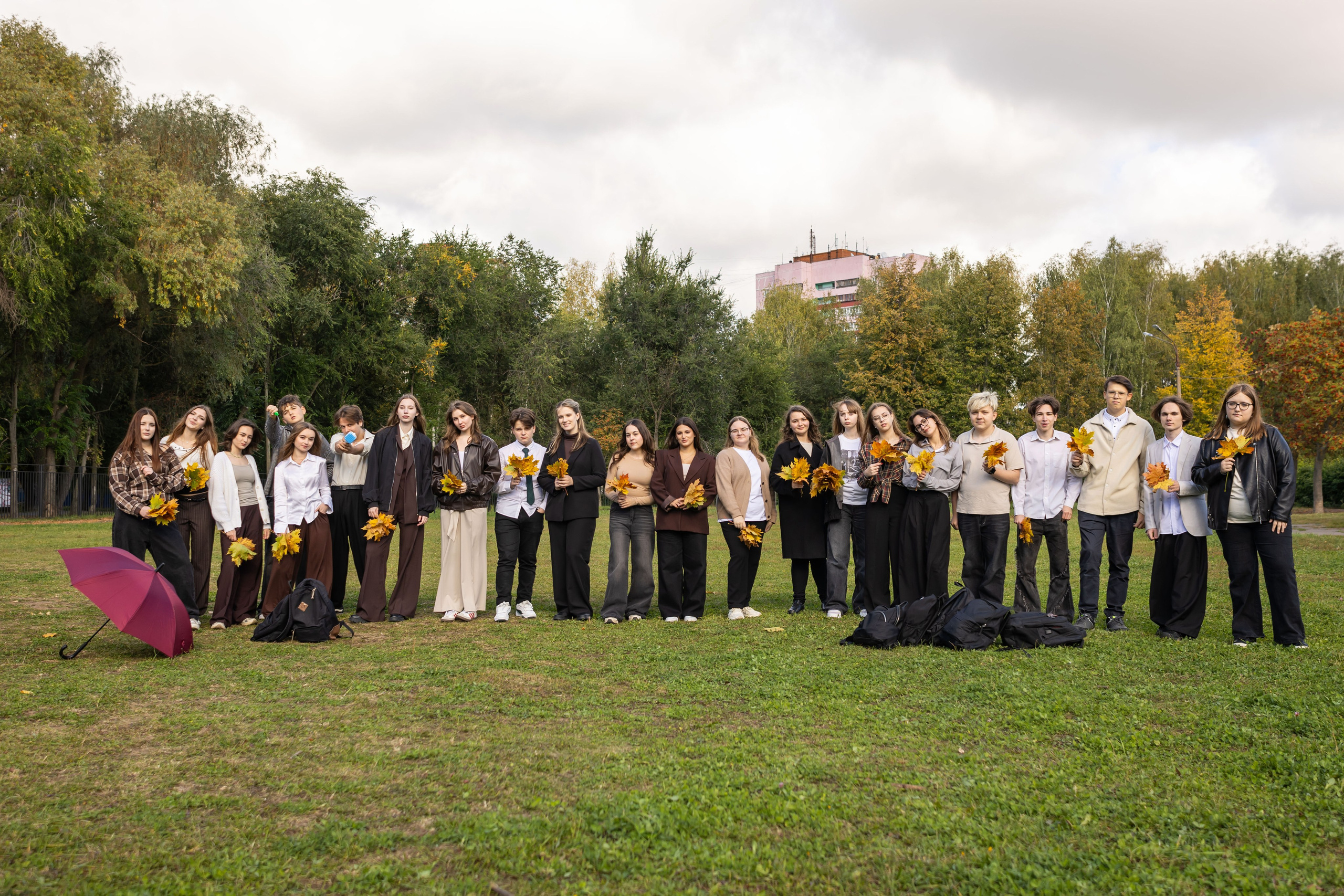 Съемка у школы. Семейный и детский фотограф Анна Петракова