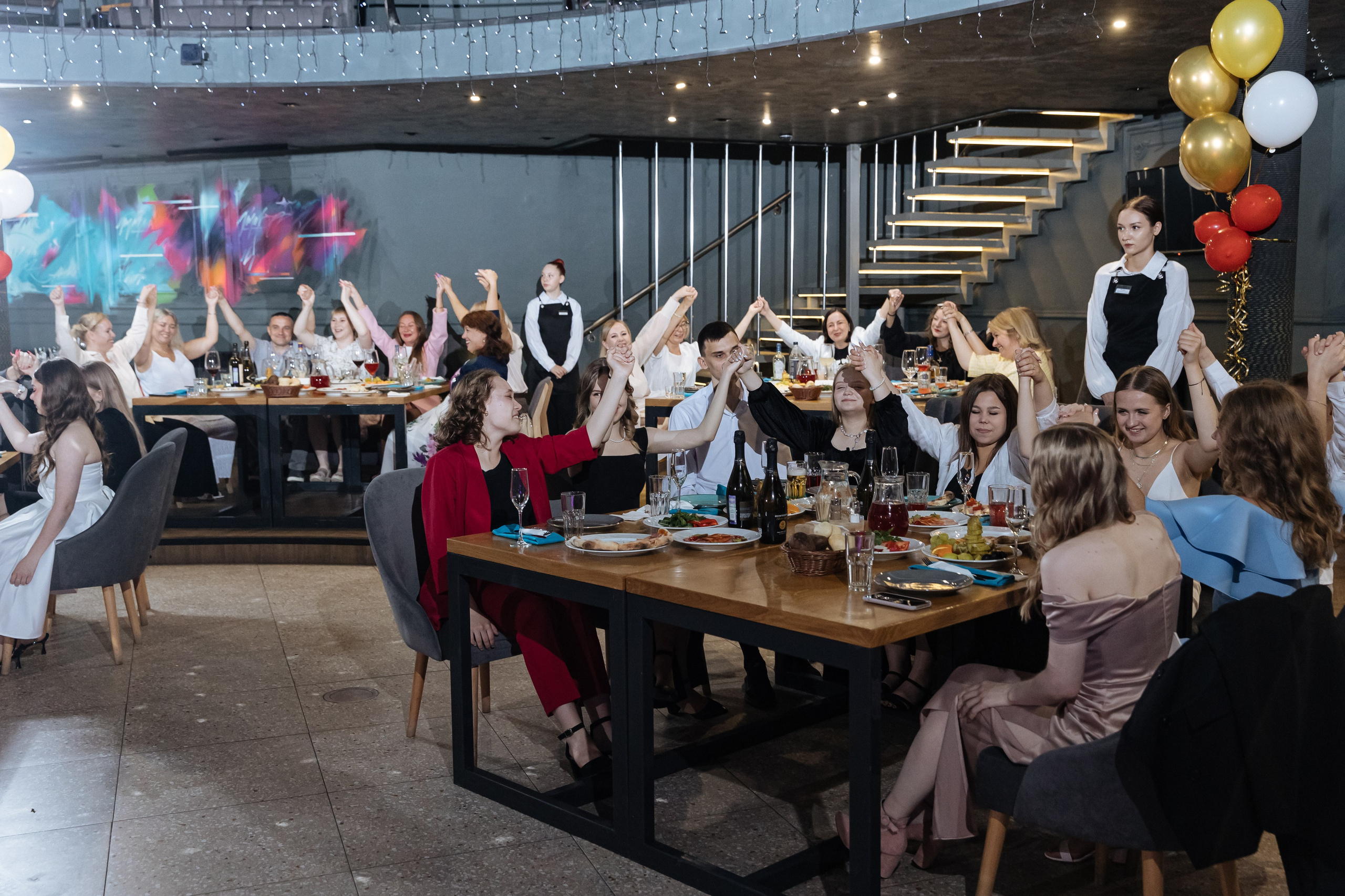 Выпускной 2025. Мозжерина Ирина — Свадебный и семейный фотограф в Екатеринбурге