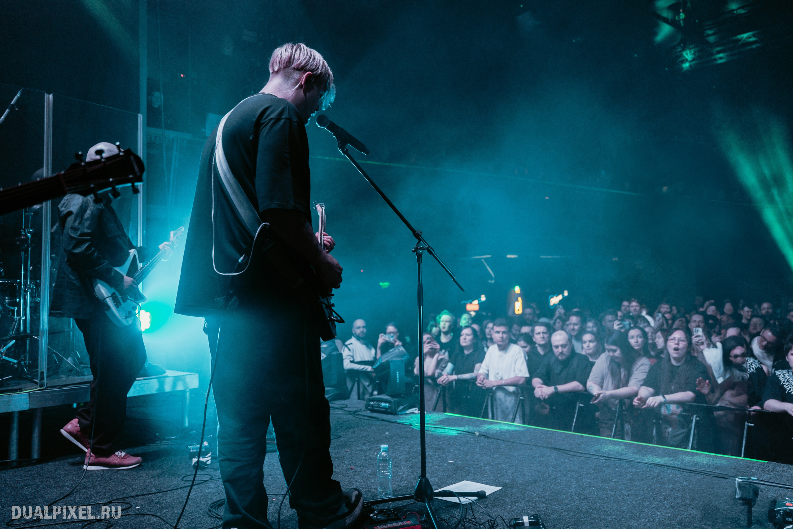 DenDerty концерт в Москве 30.03.2025. Магия музыки в кадре: Концертная Фотография