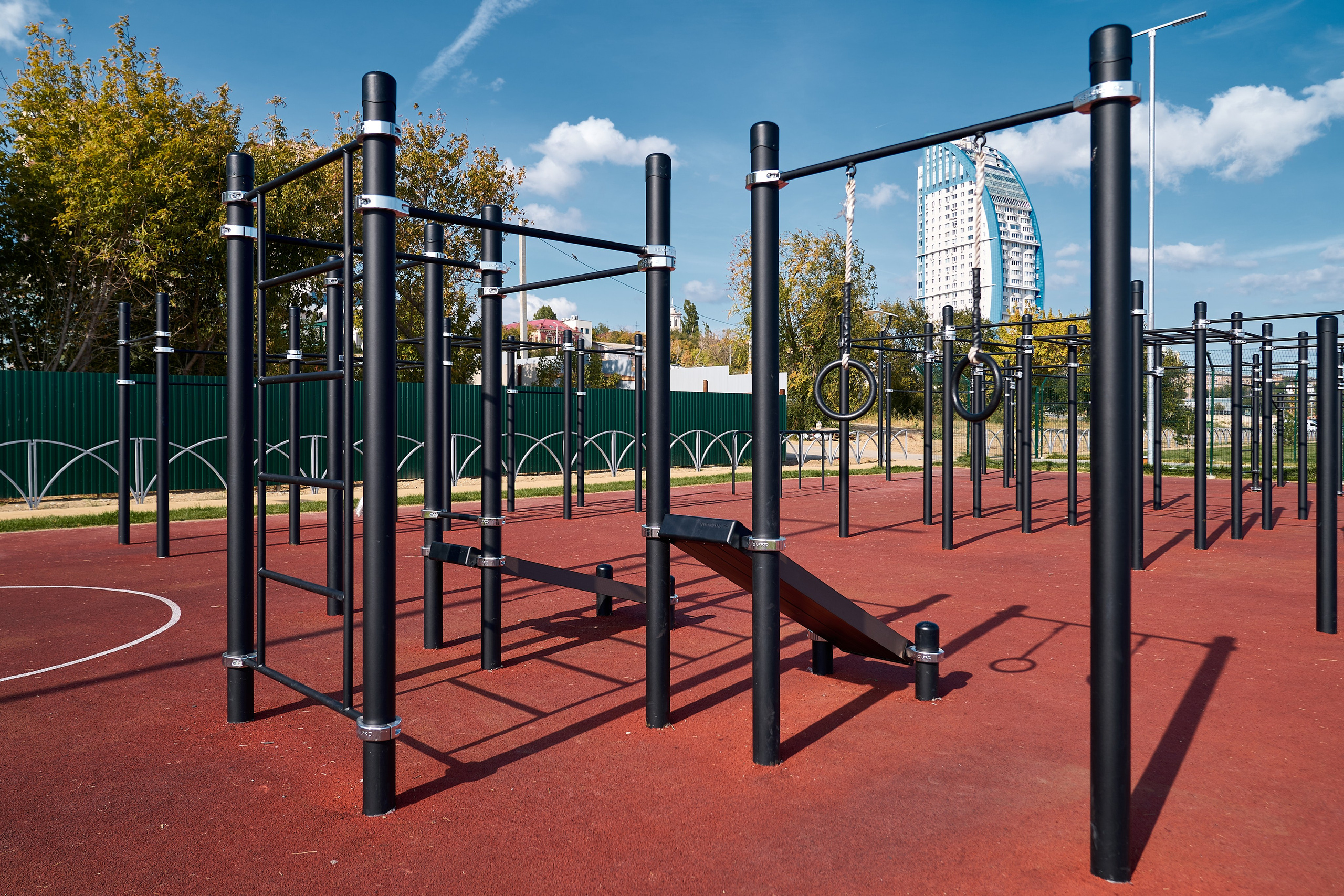 Спортивная площадка KENGURU PRO. Фотограф Никита Барановский