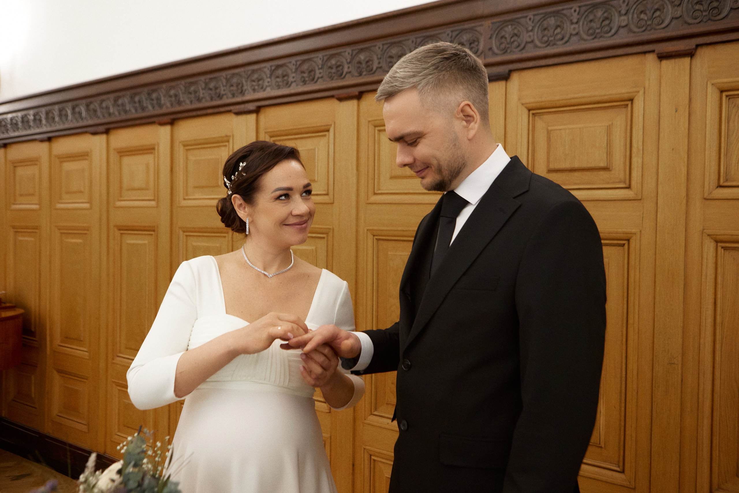 фотограф в ЗАГС в Москве, фотосессия церемонии росписи