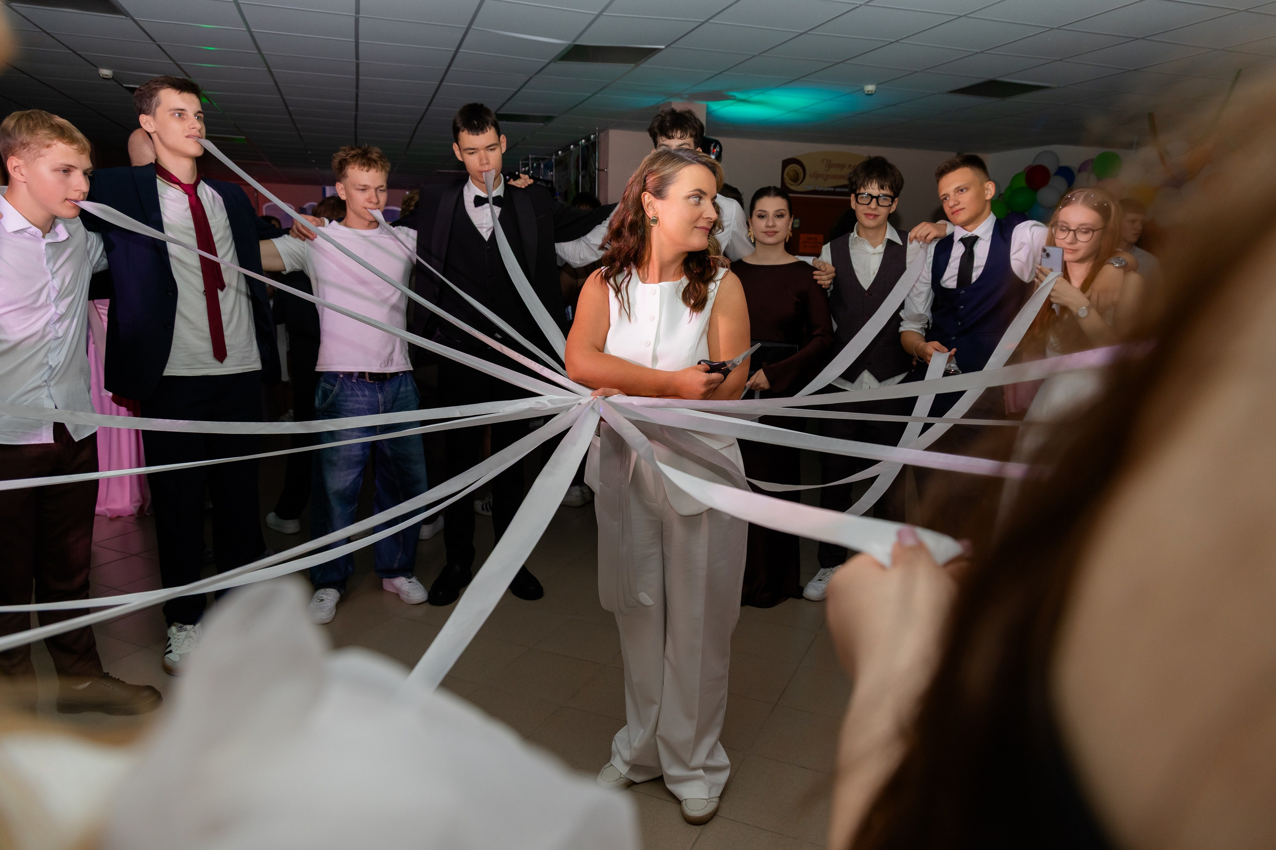 Школьный выпускной 2025 год в Минске, Беларуси. Свадебный фотограф в Минске/Беларуси Сергей Спиридонов