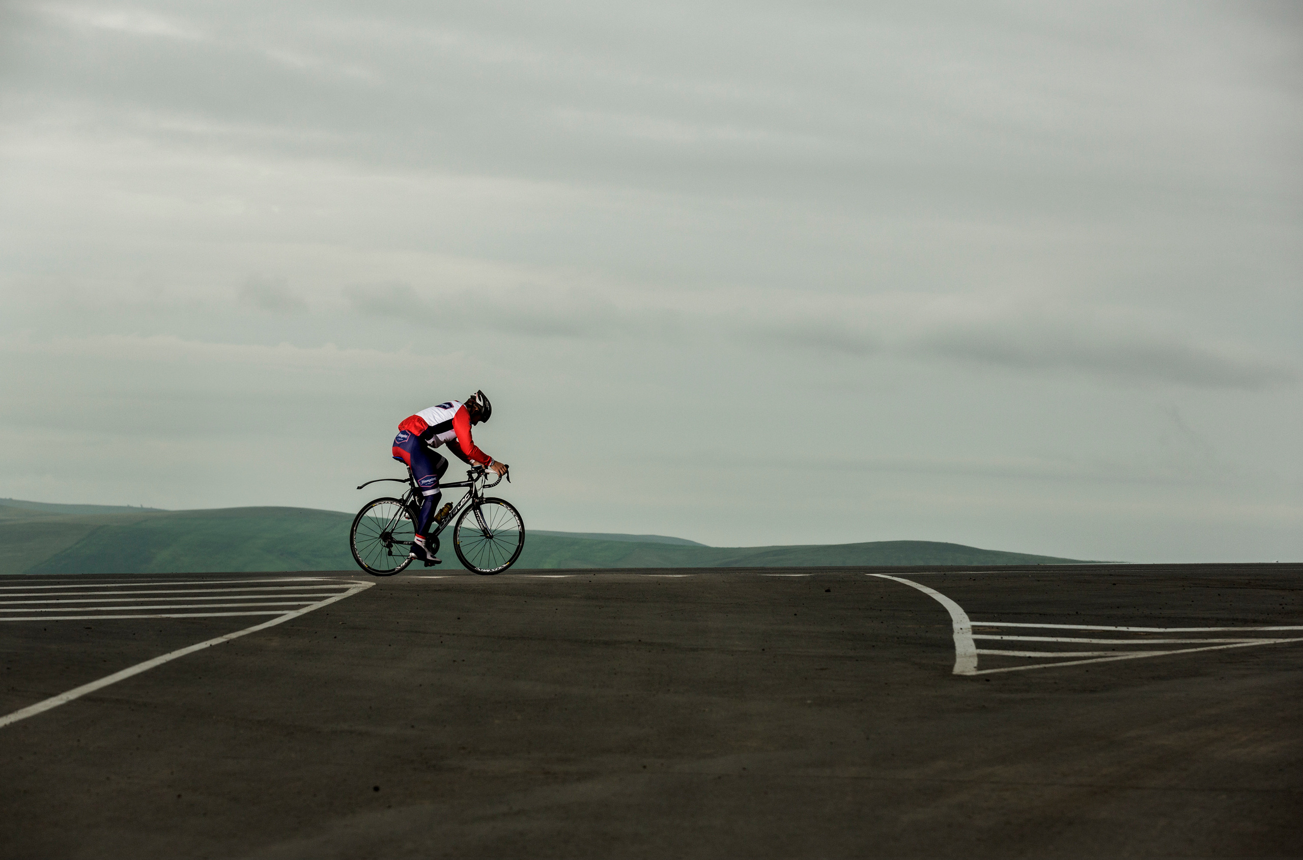 Cycling 9000 km. Creative Photographer Denis Klero