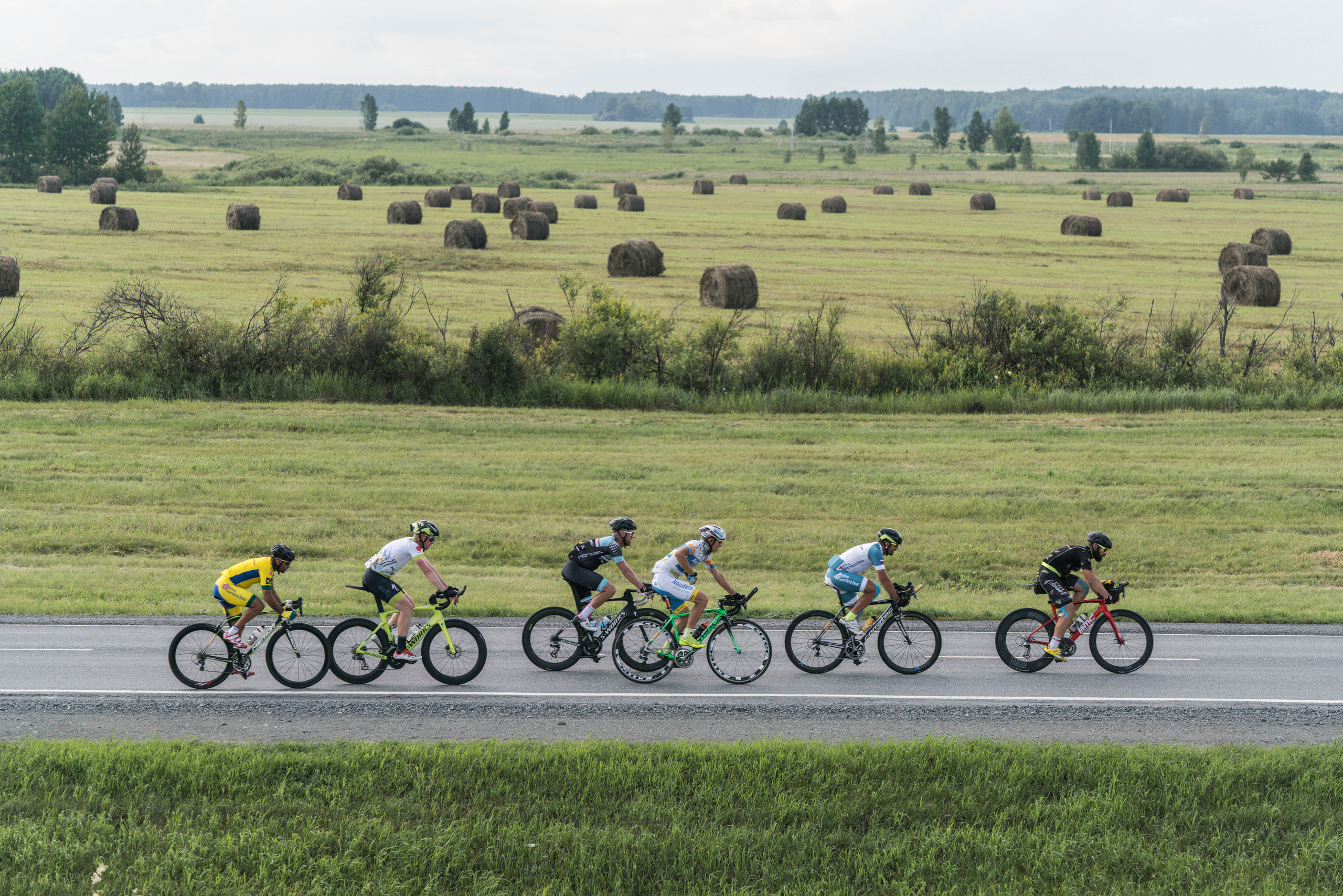 Cycling 9000 km. Creative Photographer Denis Klero