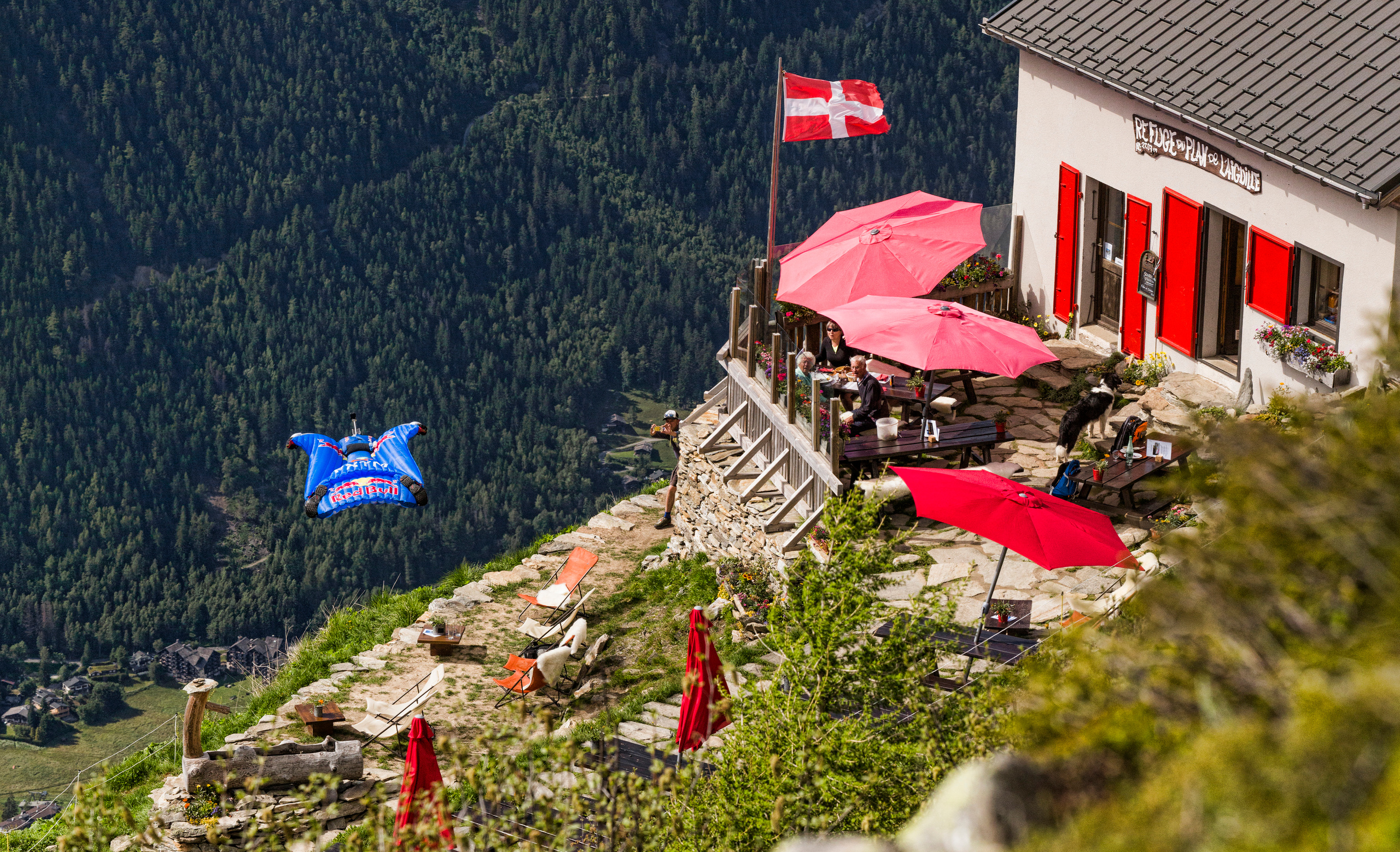 BASE jumping. Creative photographer Denis Klero