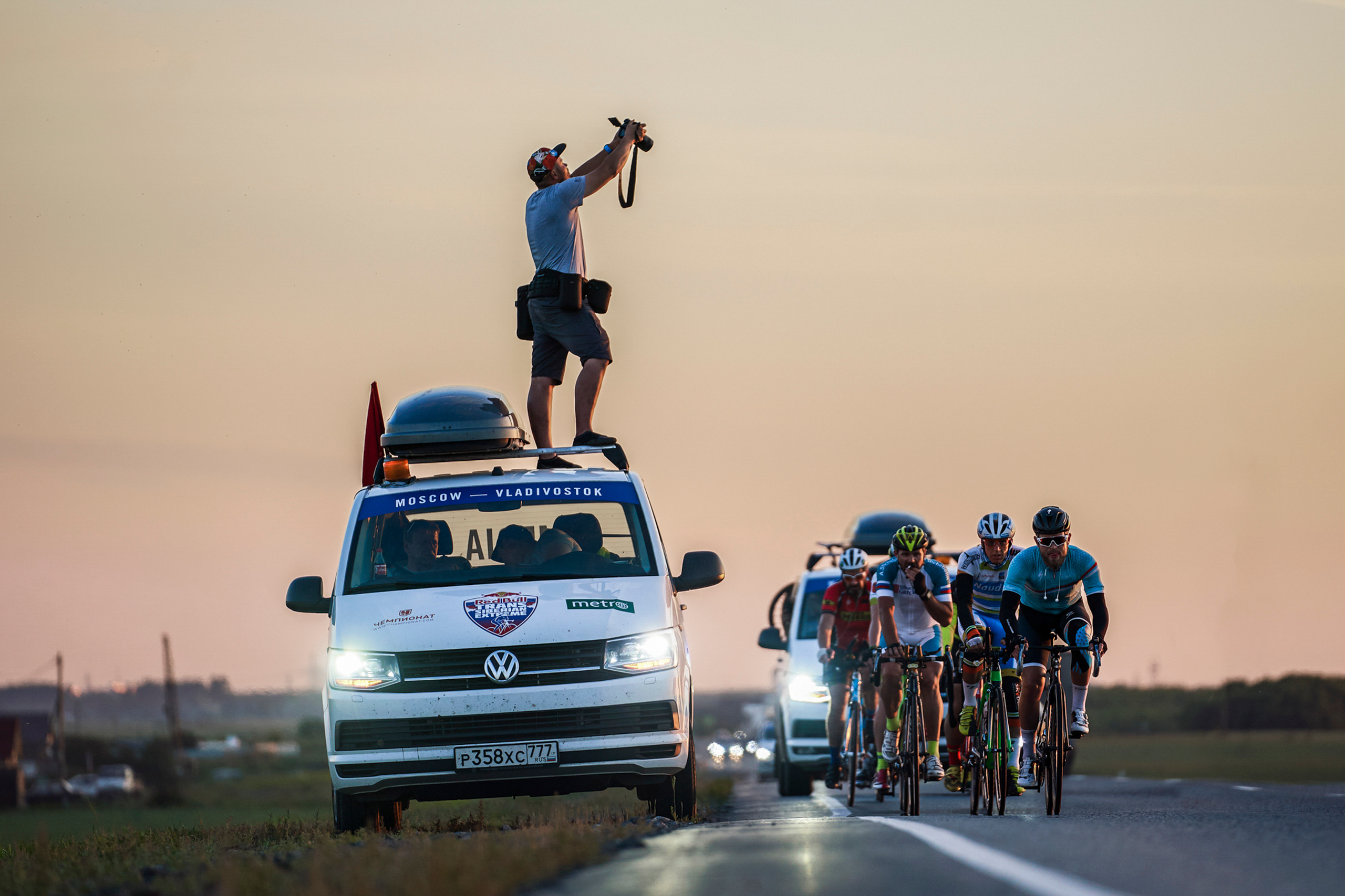 Cycling 9000 km. Creative Photographer Denis Klero