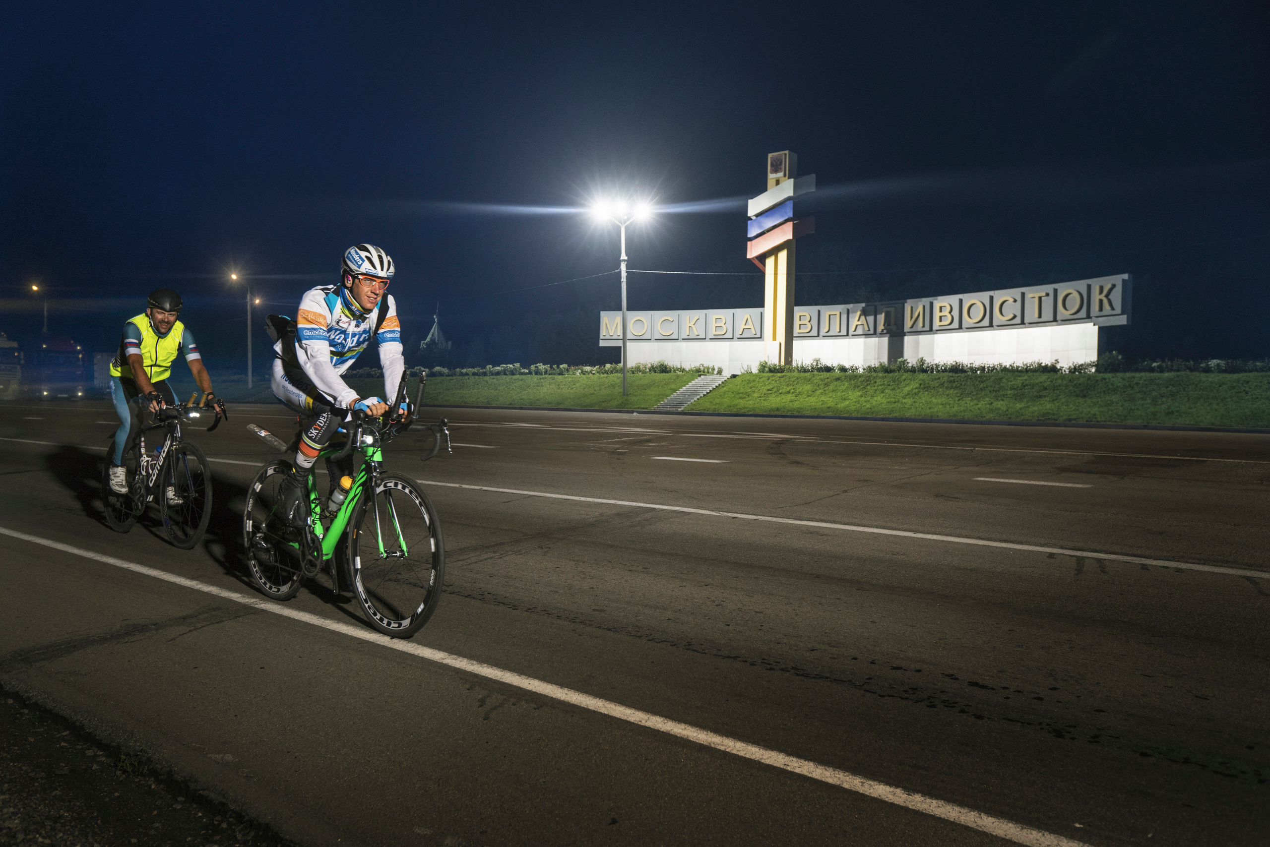 Cycling 9000 km. Creative Photographer Denis Klero