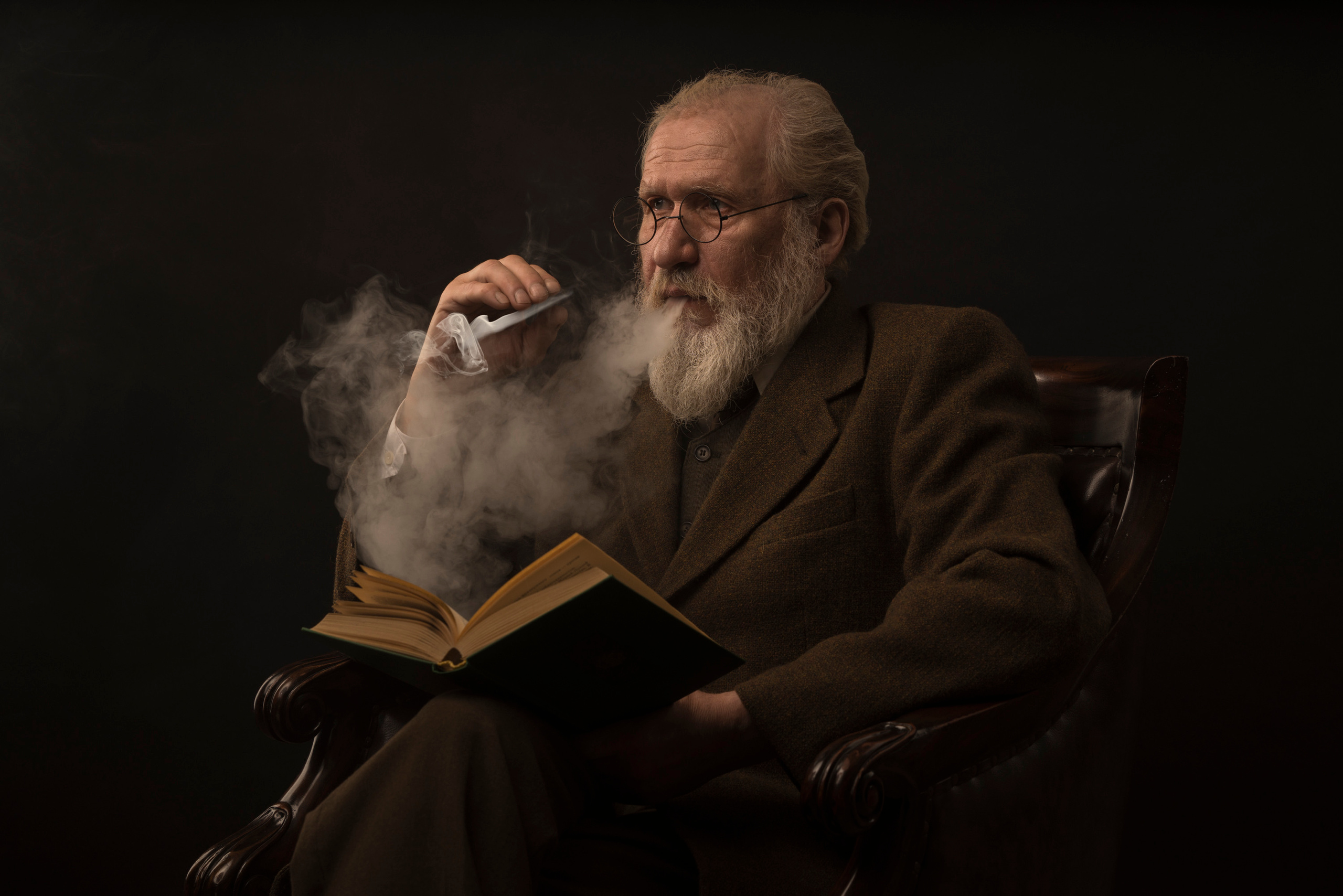 Фрейд — сигарный клуб. Creative photographer Denis Klero