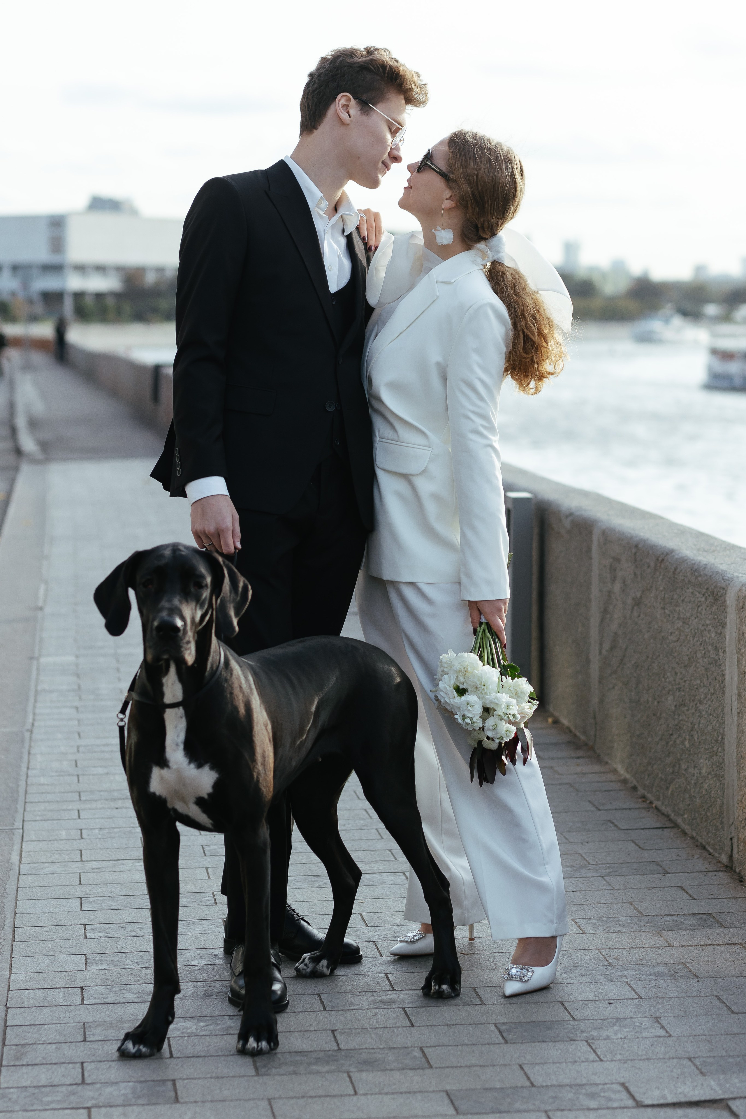 Таня и Егор. Городская прогулка. Свадебный фотограф Калуга Москва Диана Румянцева